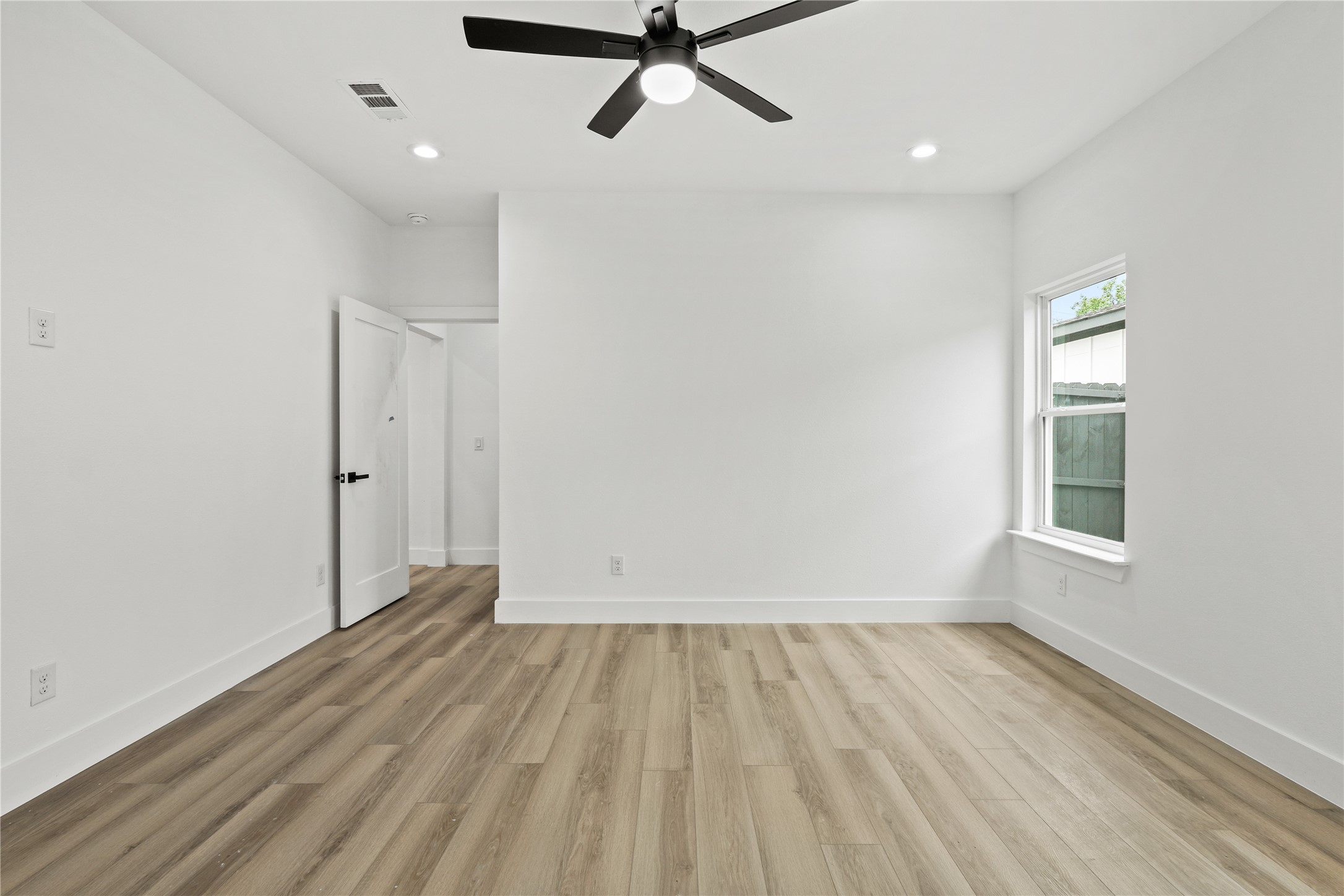 7819 Brownsville Avenue