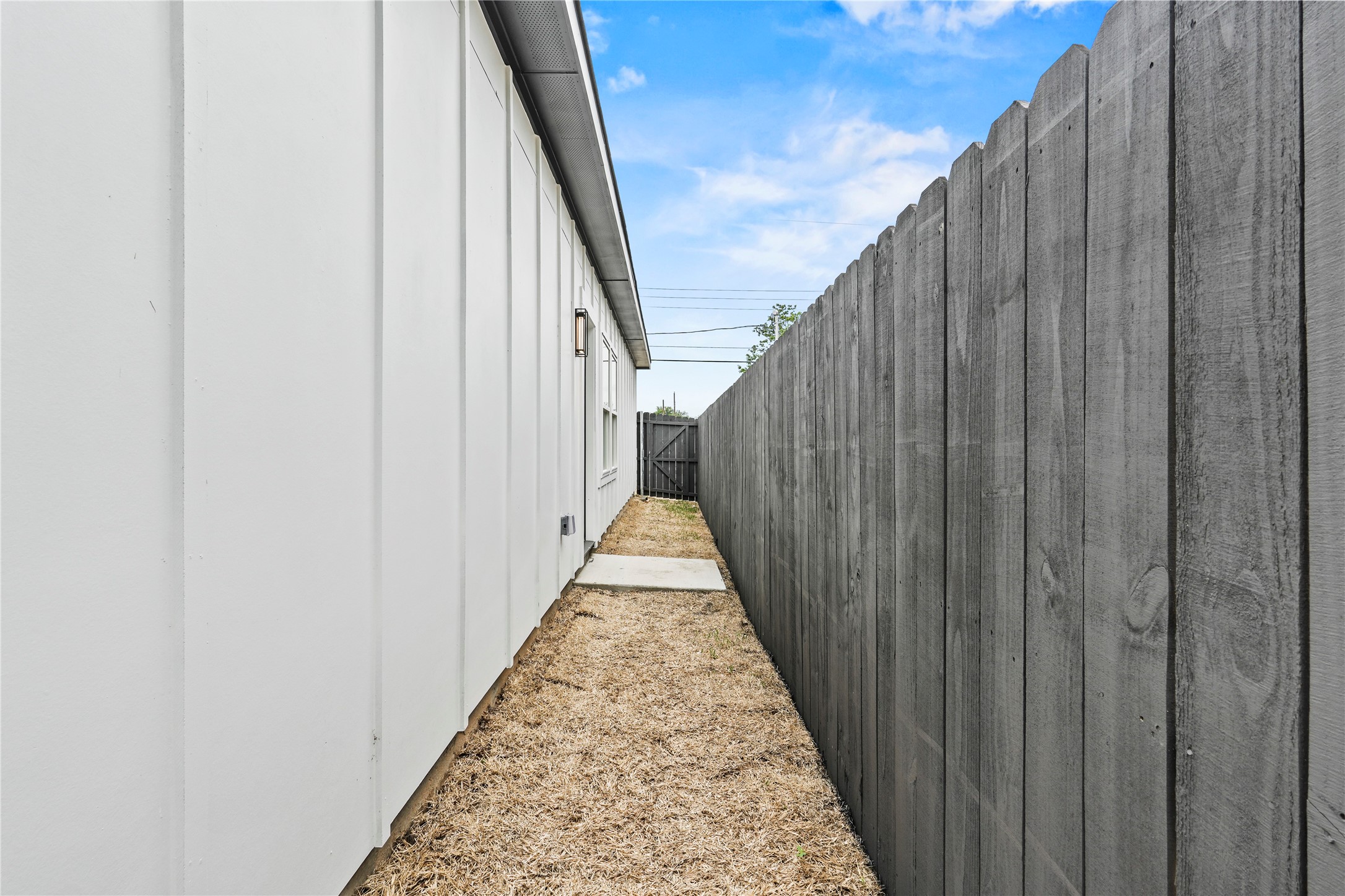 7819 Brownsville Avenue