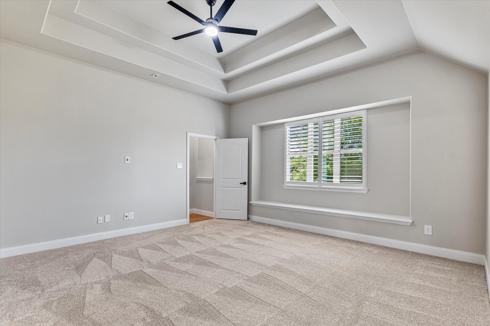 3127 Fontanna Boulevard