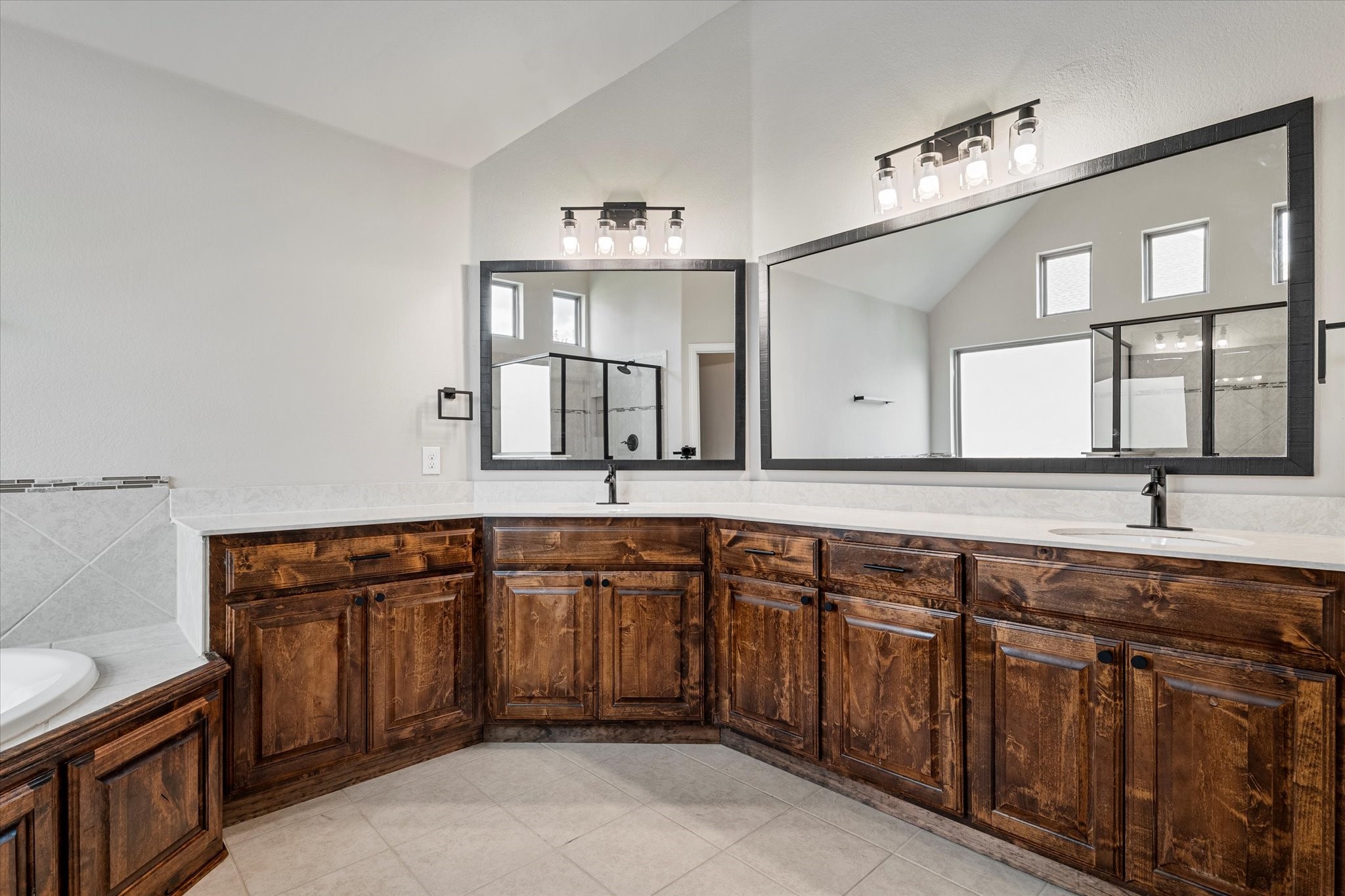 3127 Fontanna Boulevard