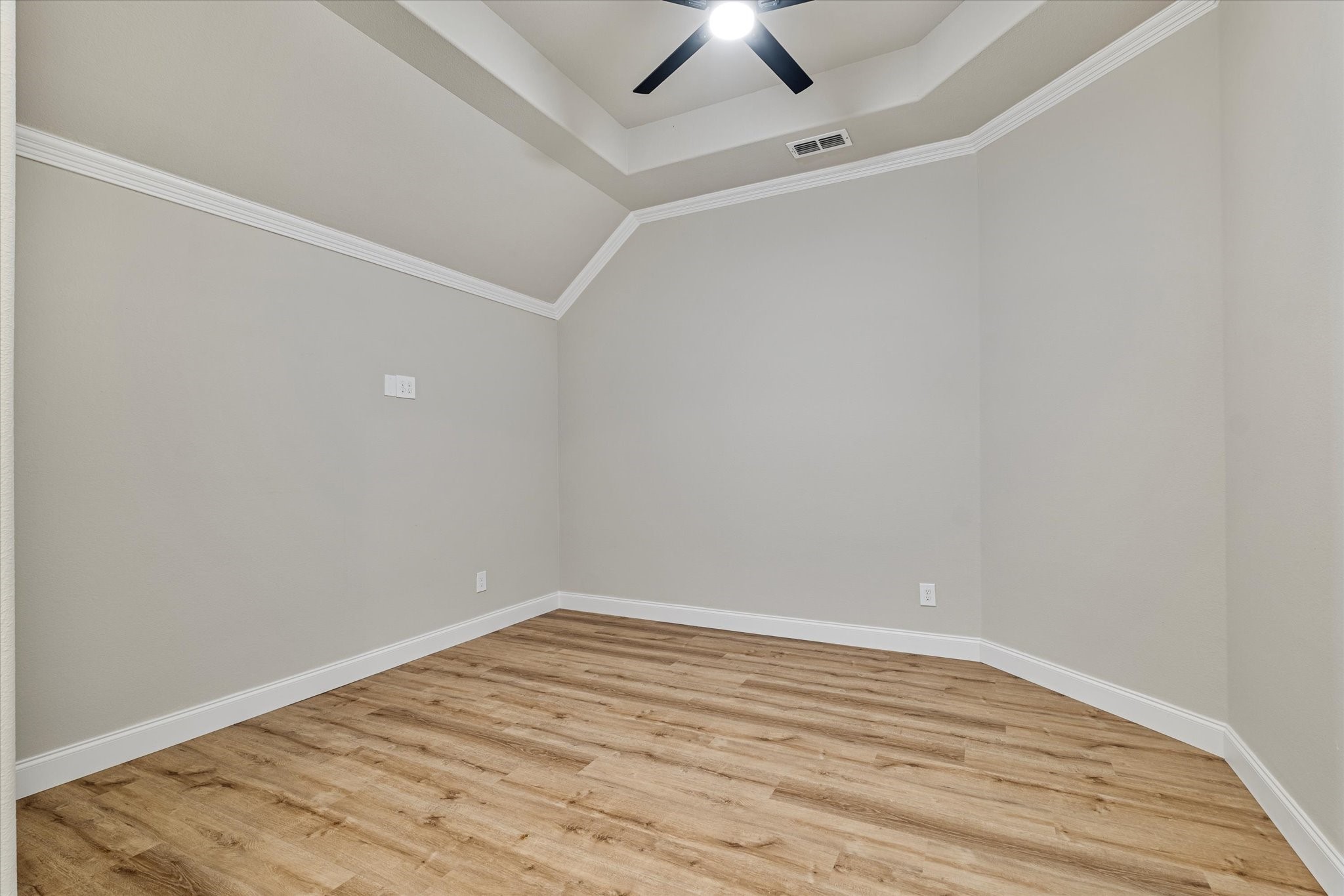 3127 Fontanna Boulevard