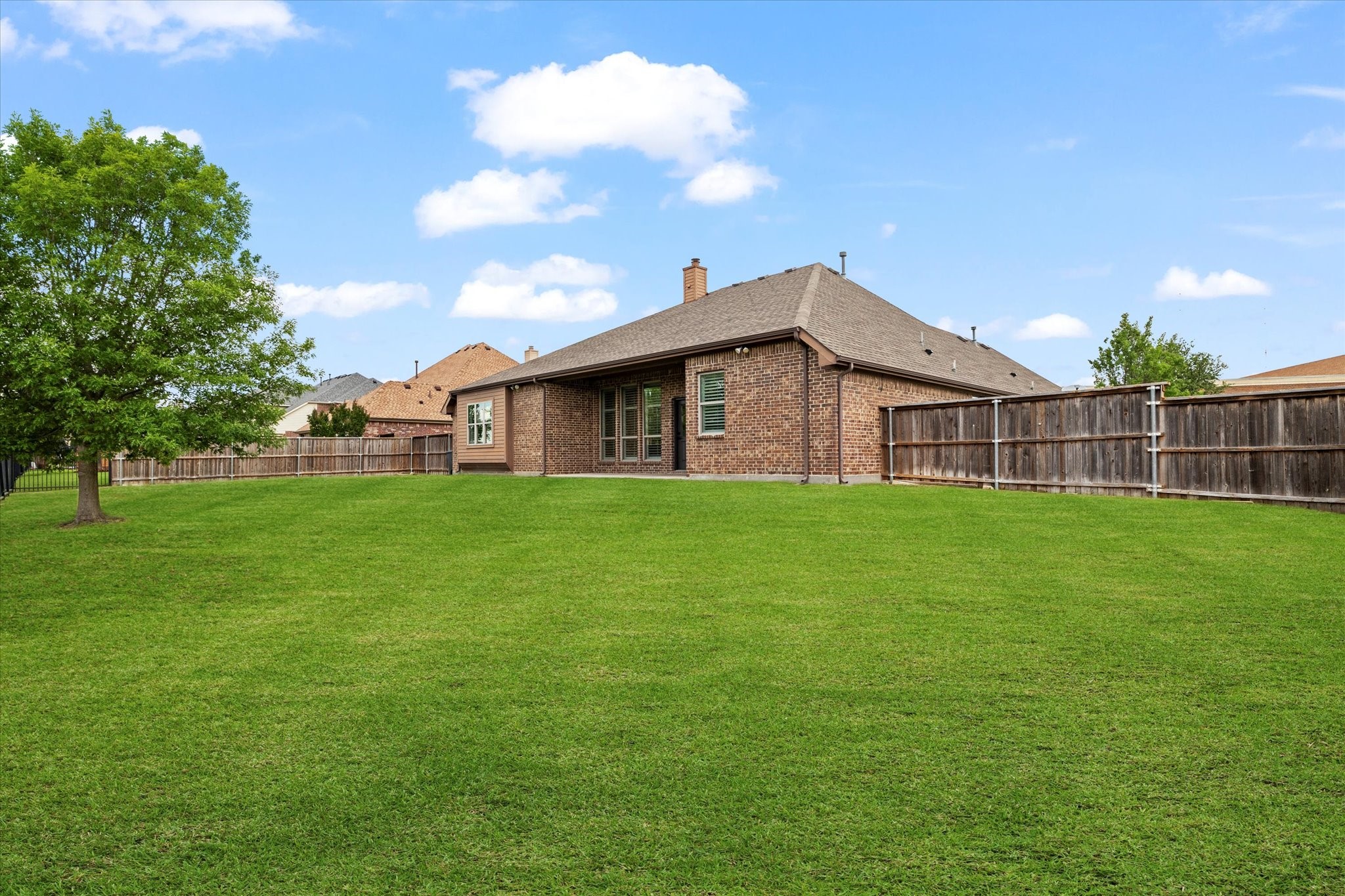 3127 Fontanna Boulevard