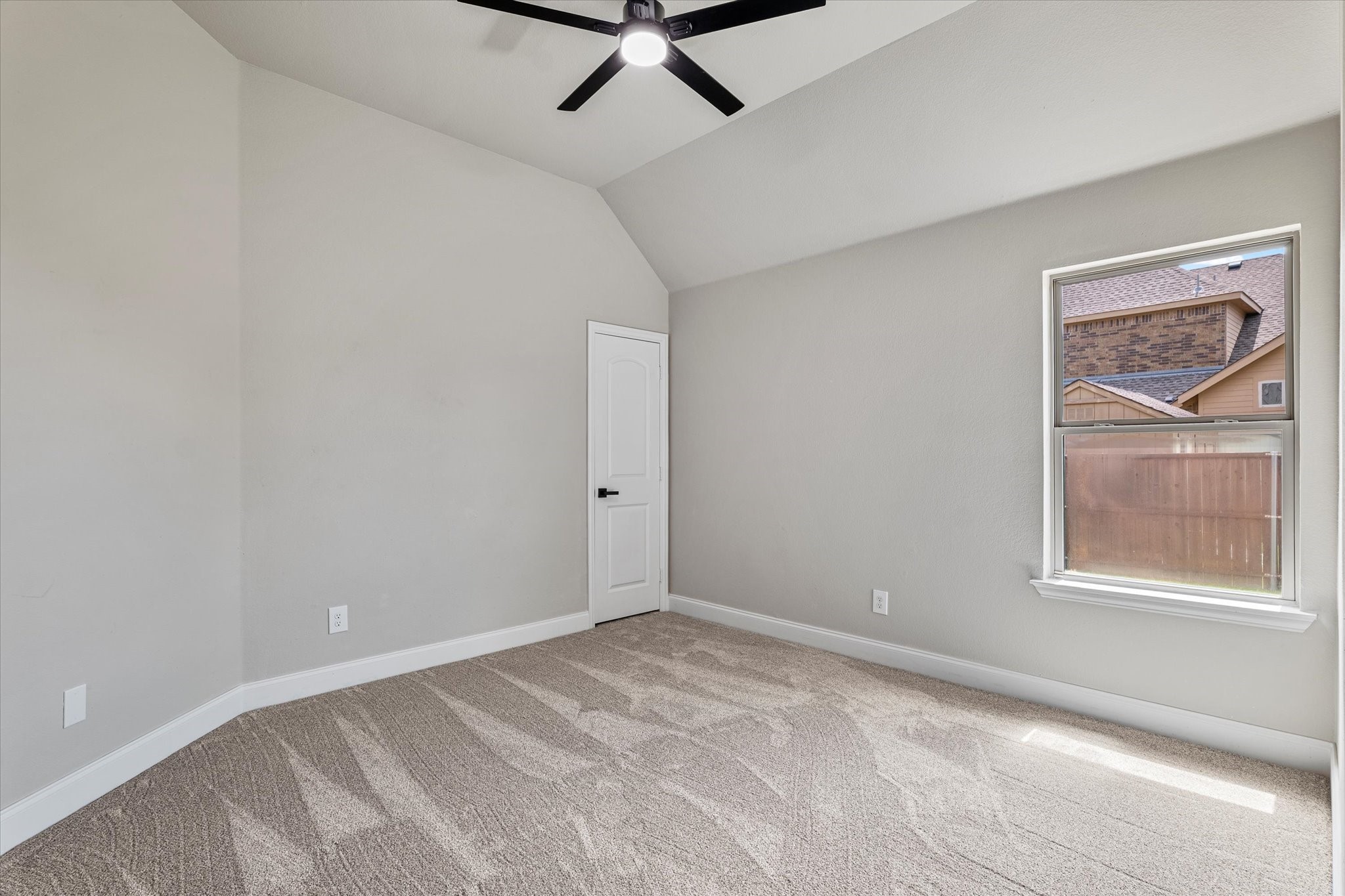 3127 Fontanna Boulevard