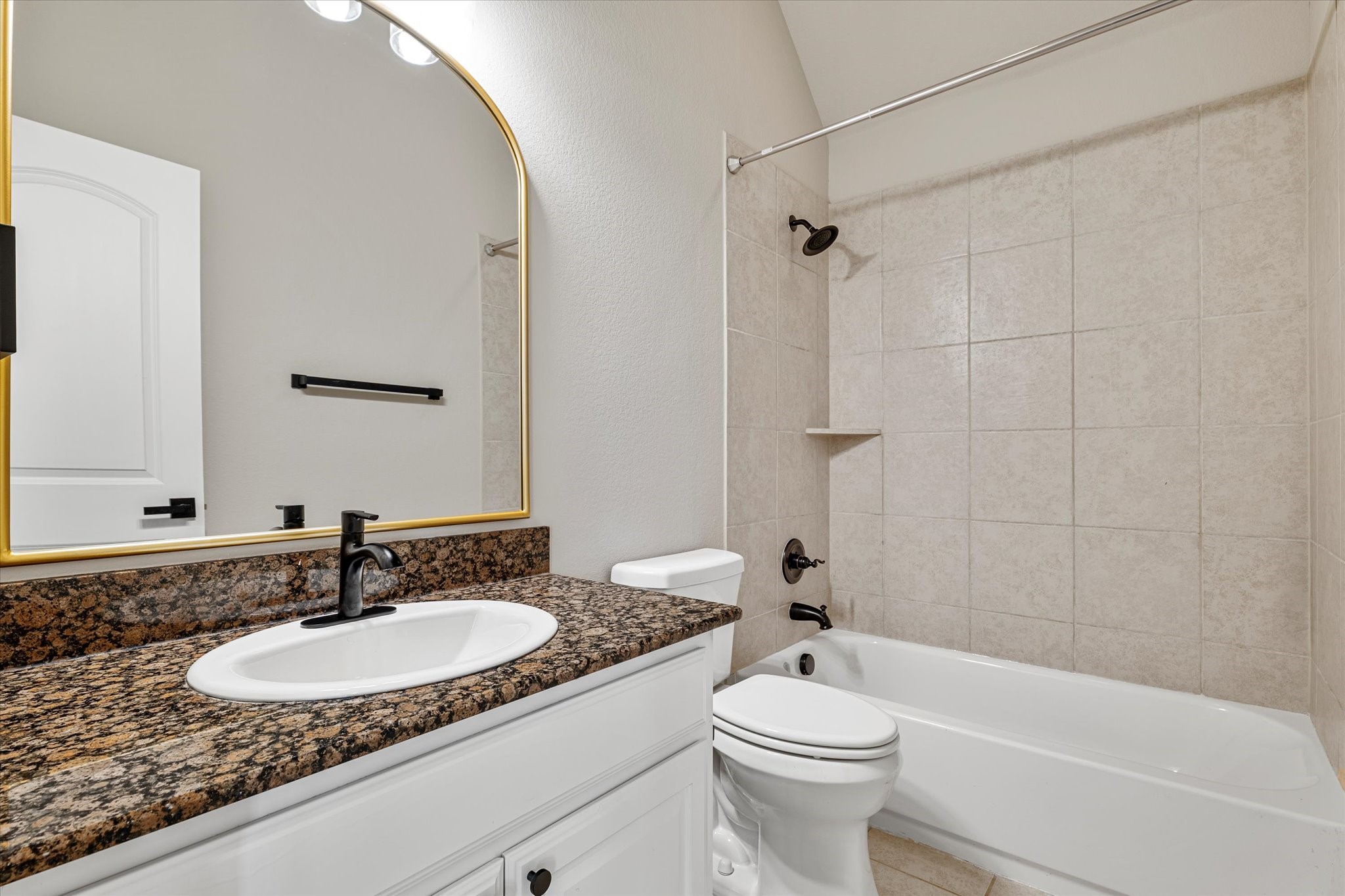 3127 Fontanna Boulevard