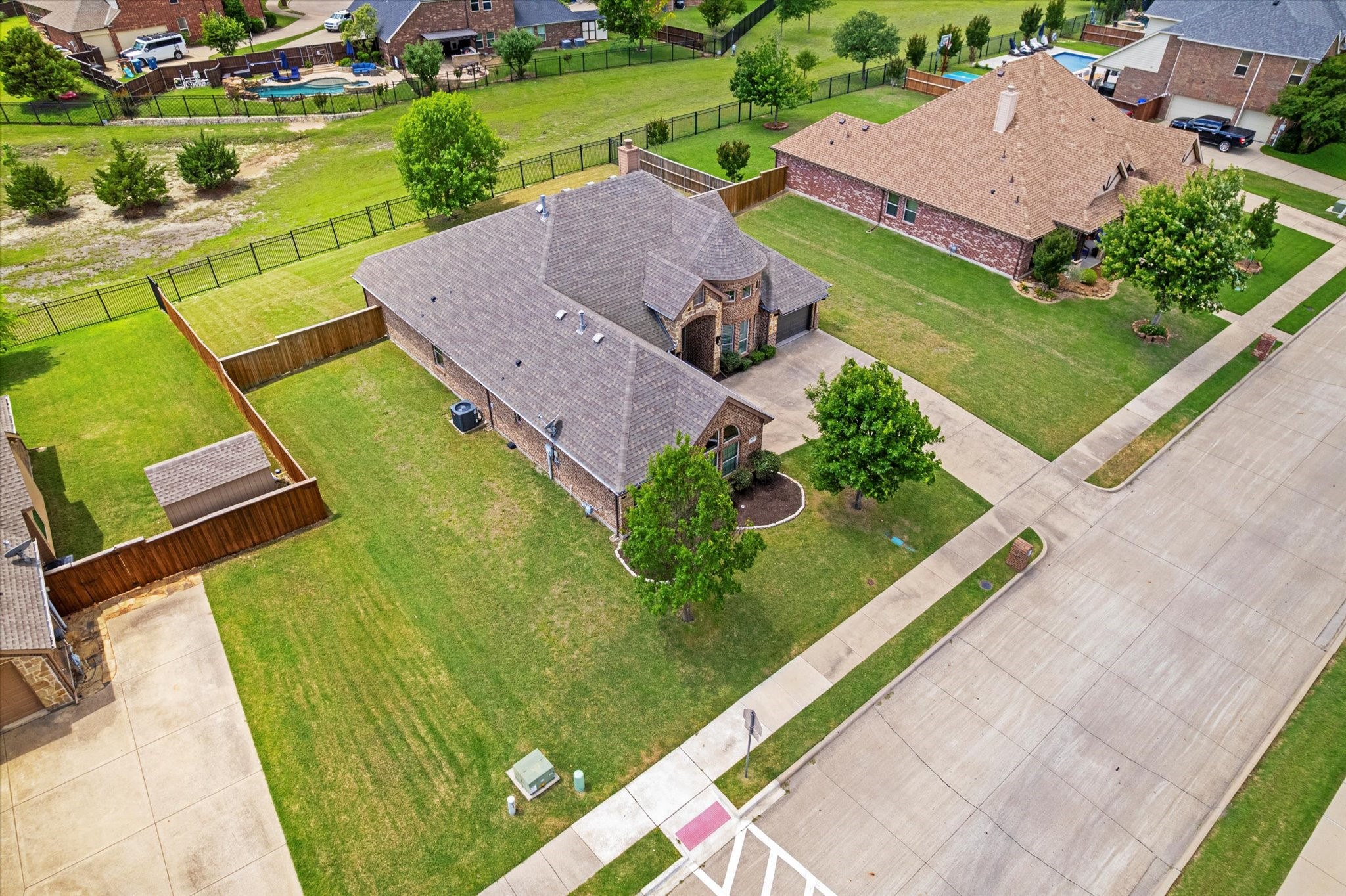 3127 Fontanna Boulevard