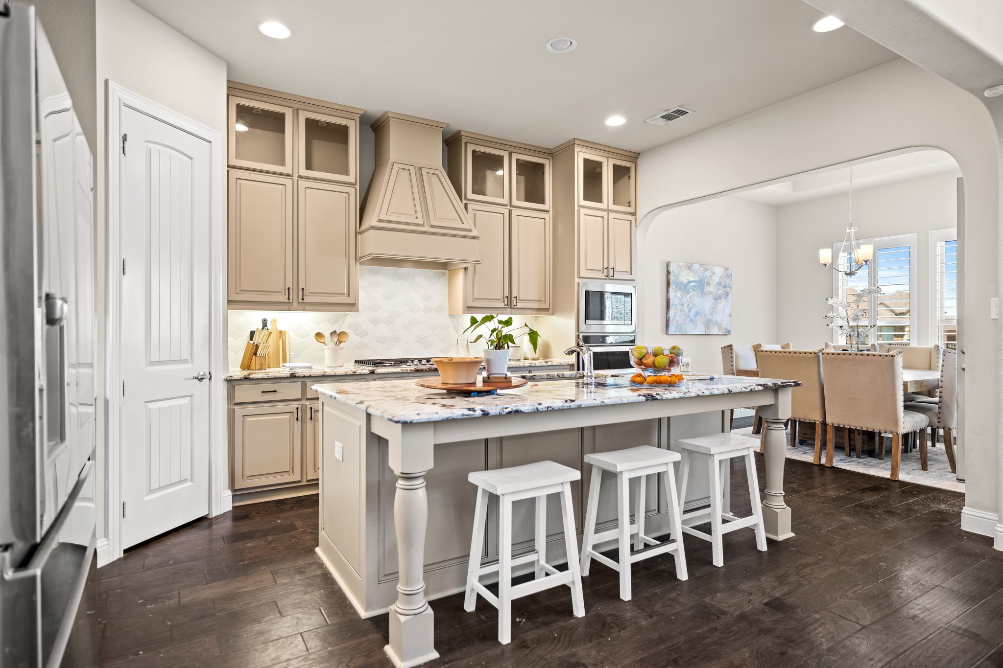 2354 Ambassador Court