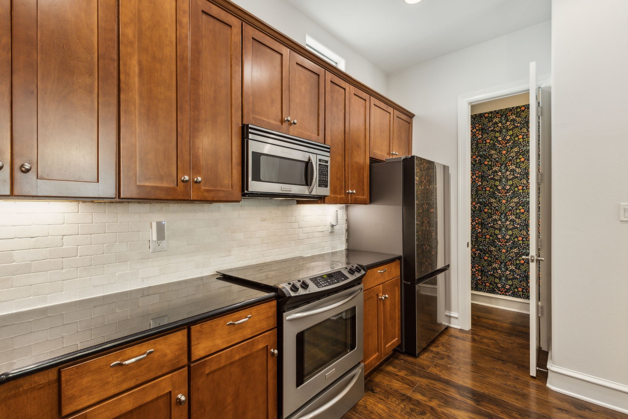 2022 N Fitzhugh Avenue E