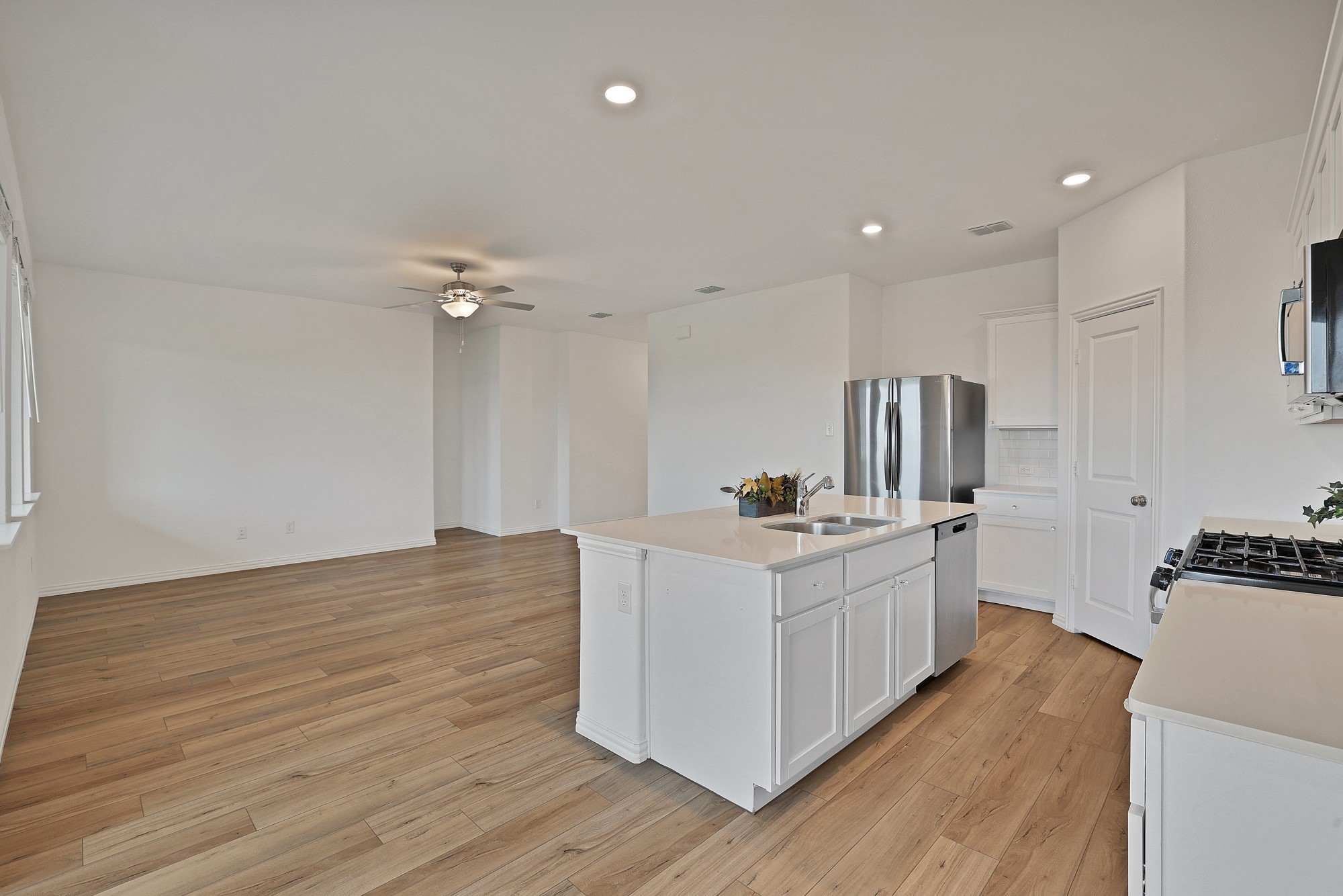 3204 Renaissance Drive