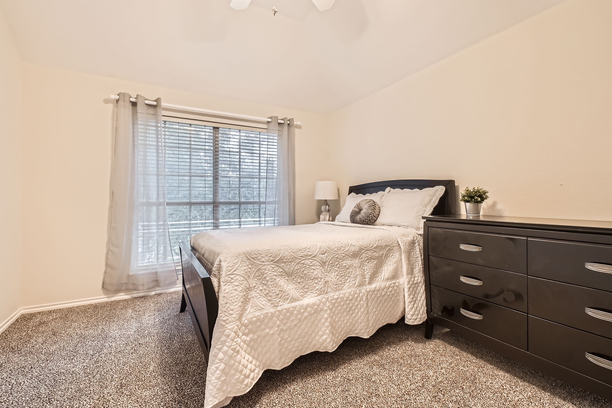 8633 Shadow Trace Drive