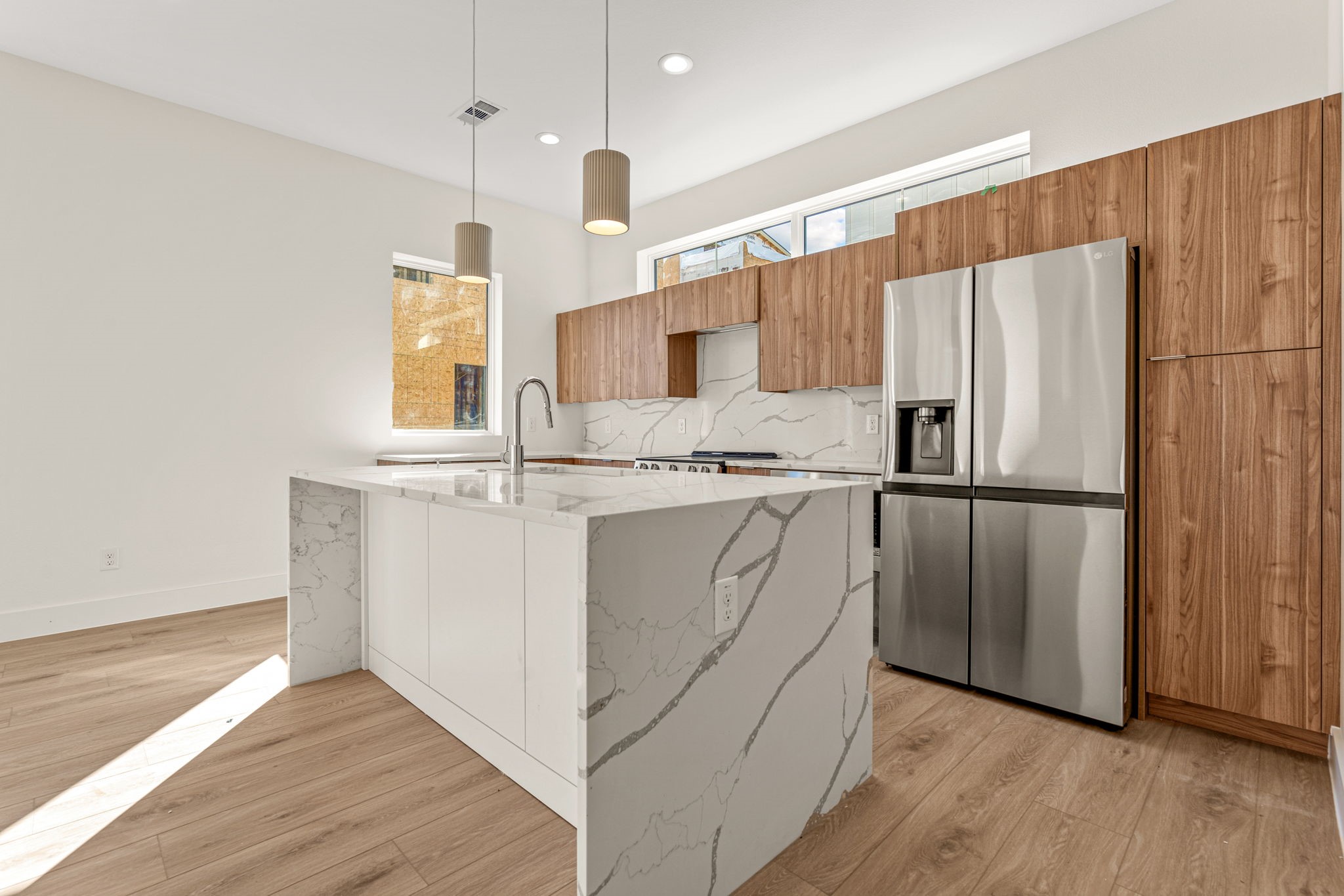 2206 Arroyo Avenue 303