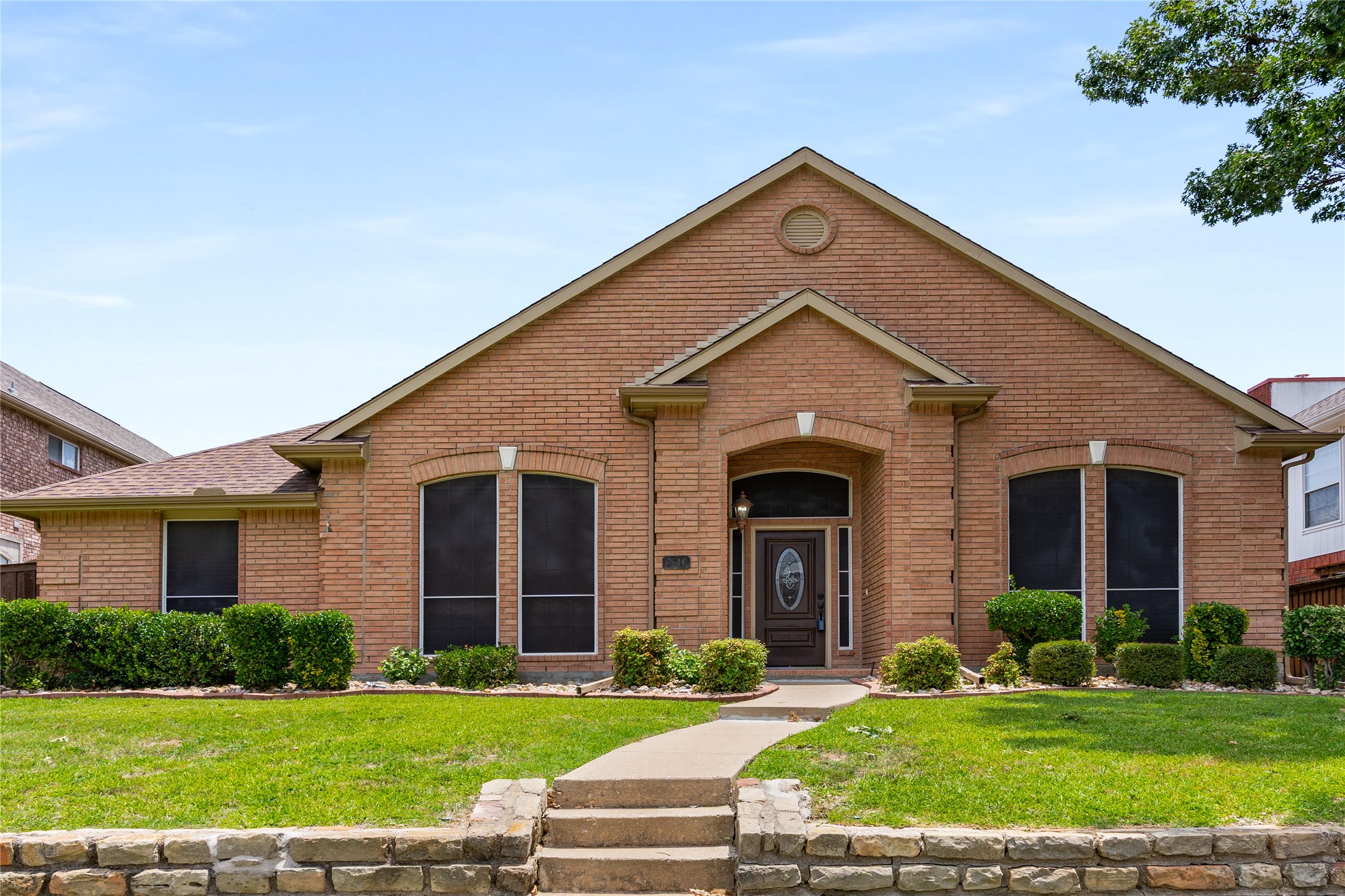 3616 Canyon Oaks Drive