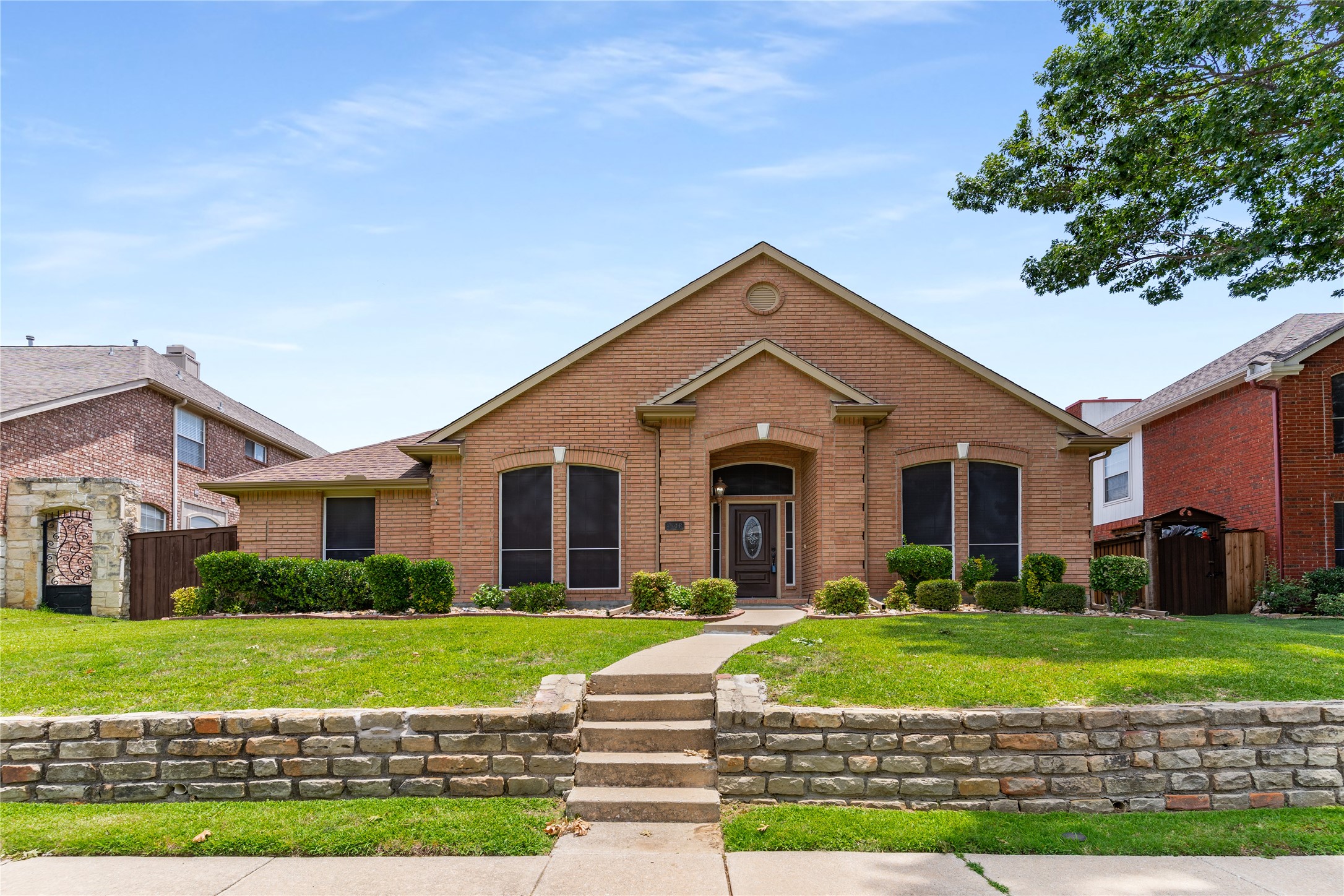 3616 Canyon Oaks Drive
