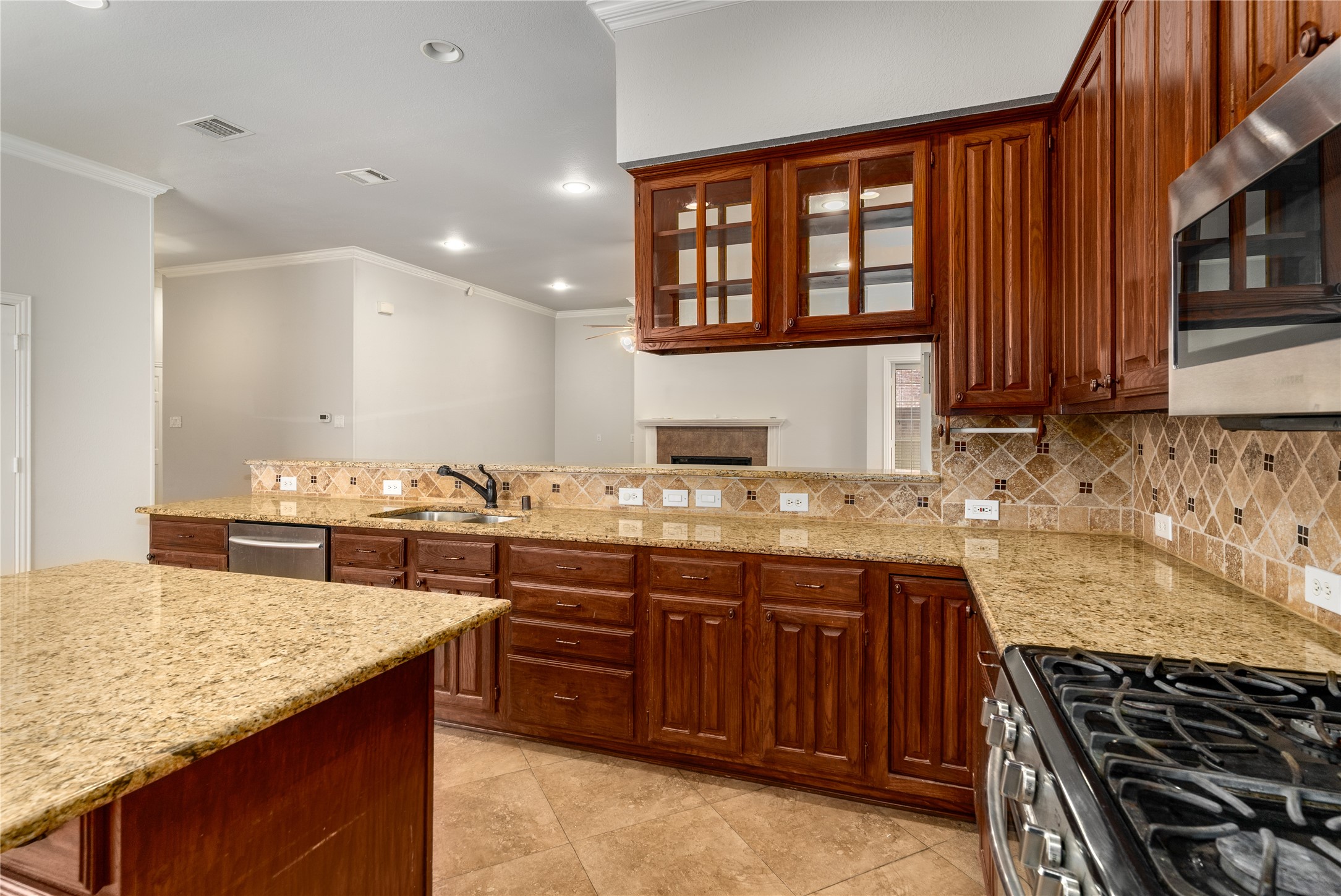 3616 Canyon Oaks Drive