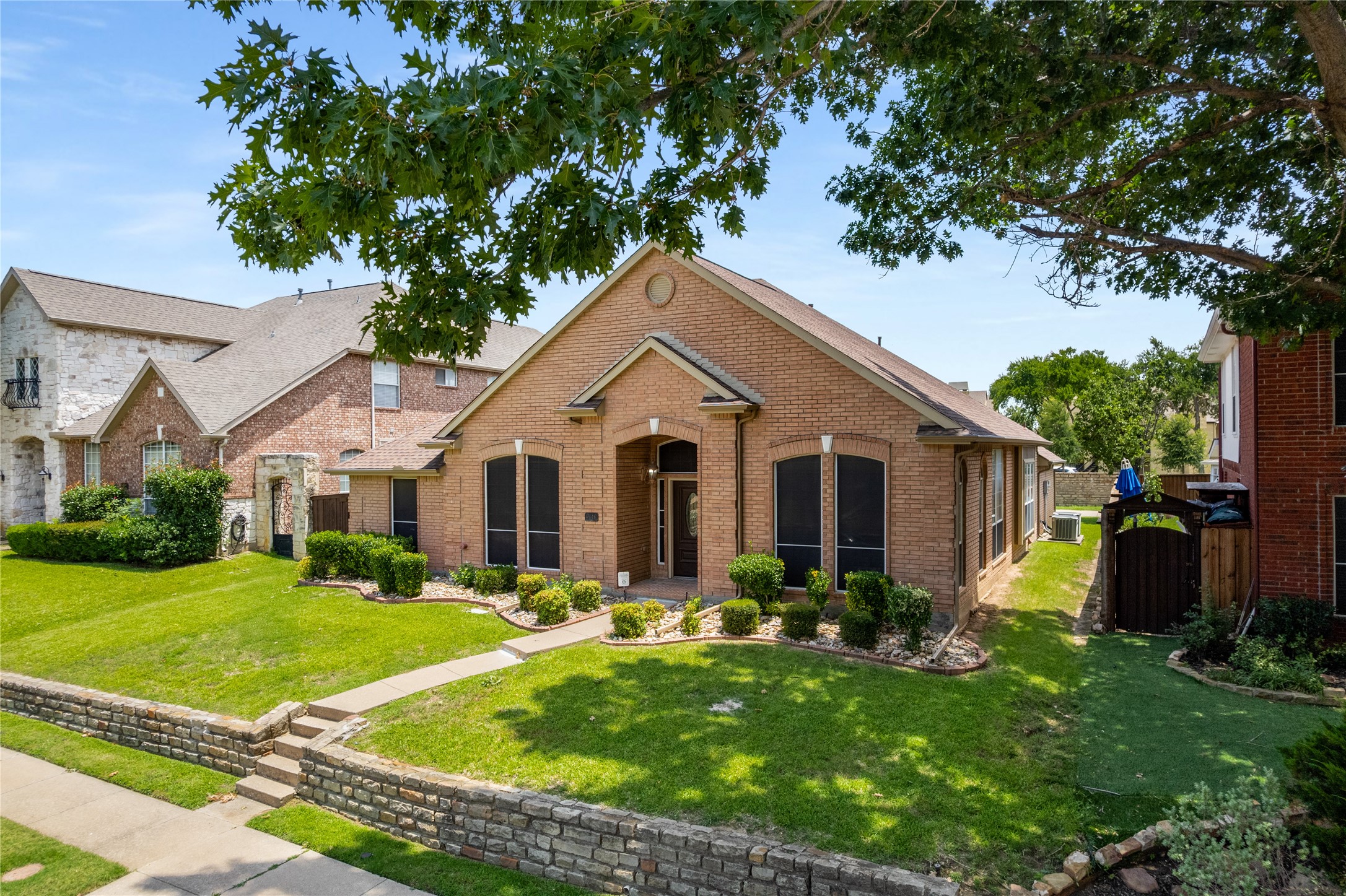 3616 Canyon Oaks Drive