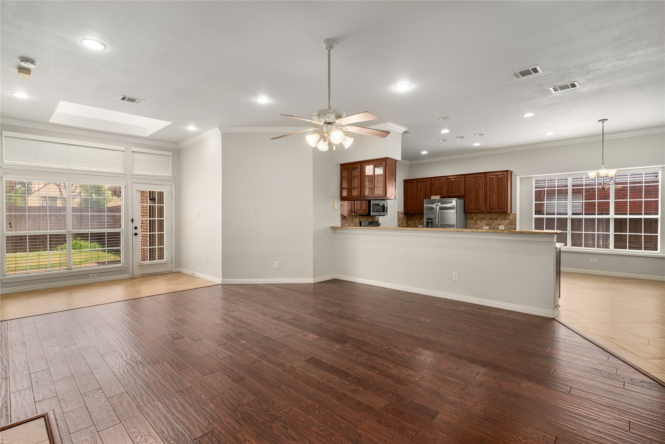 3616 Canyon Oaks Drive