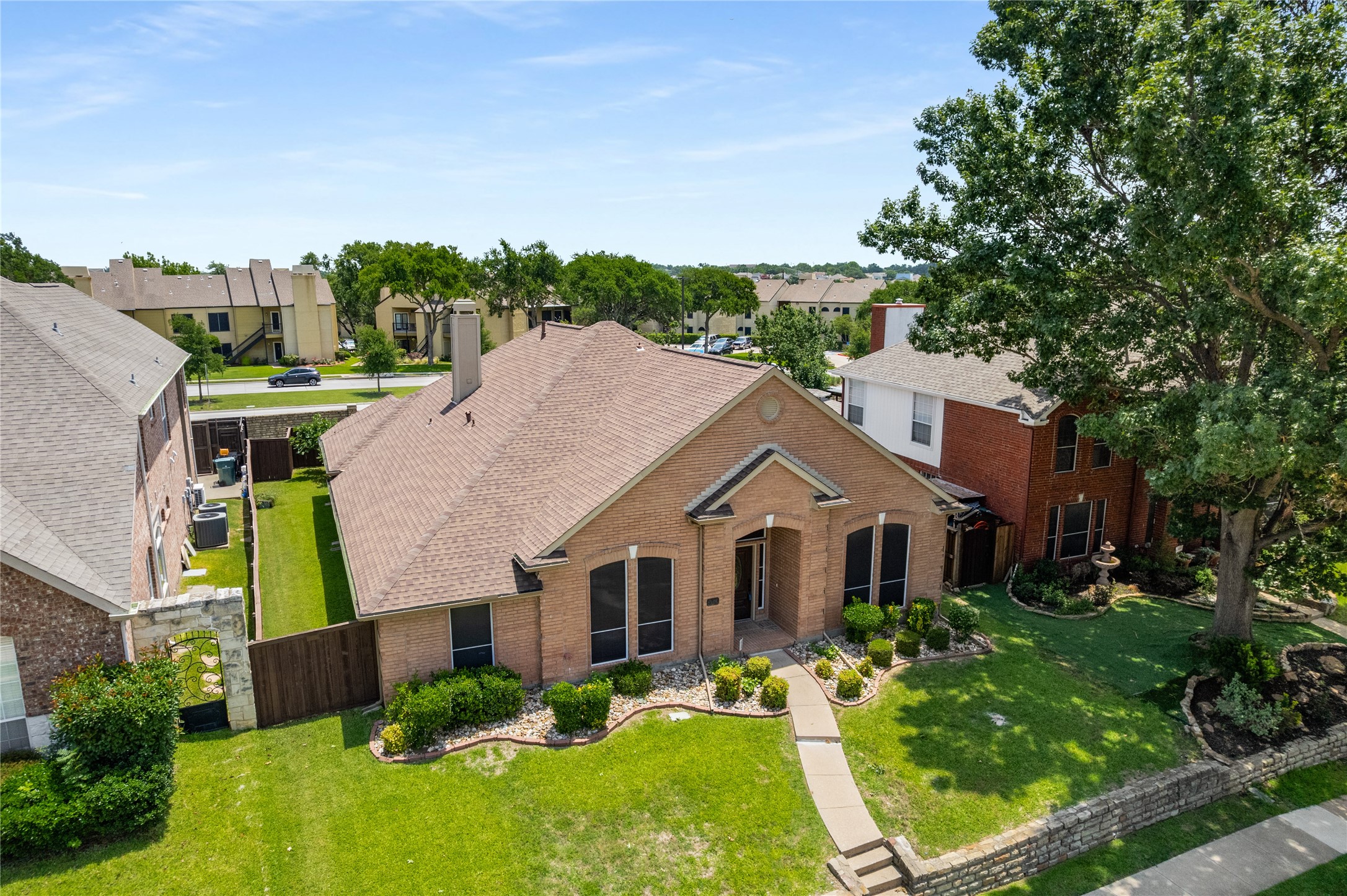 3616 Canyon Oaks Drive