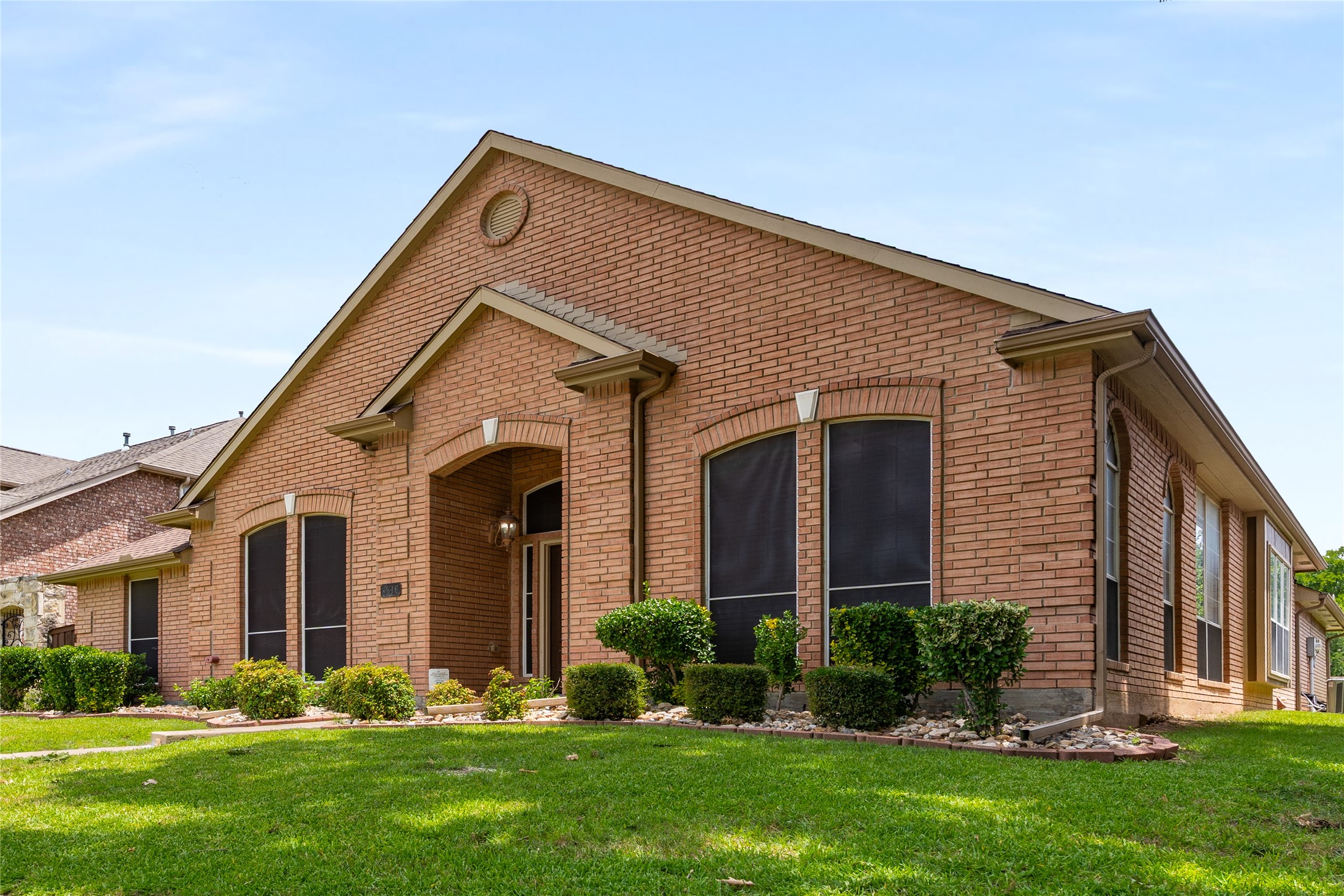 3616 Canyon Oaks Drive