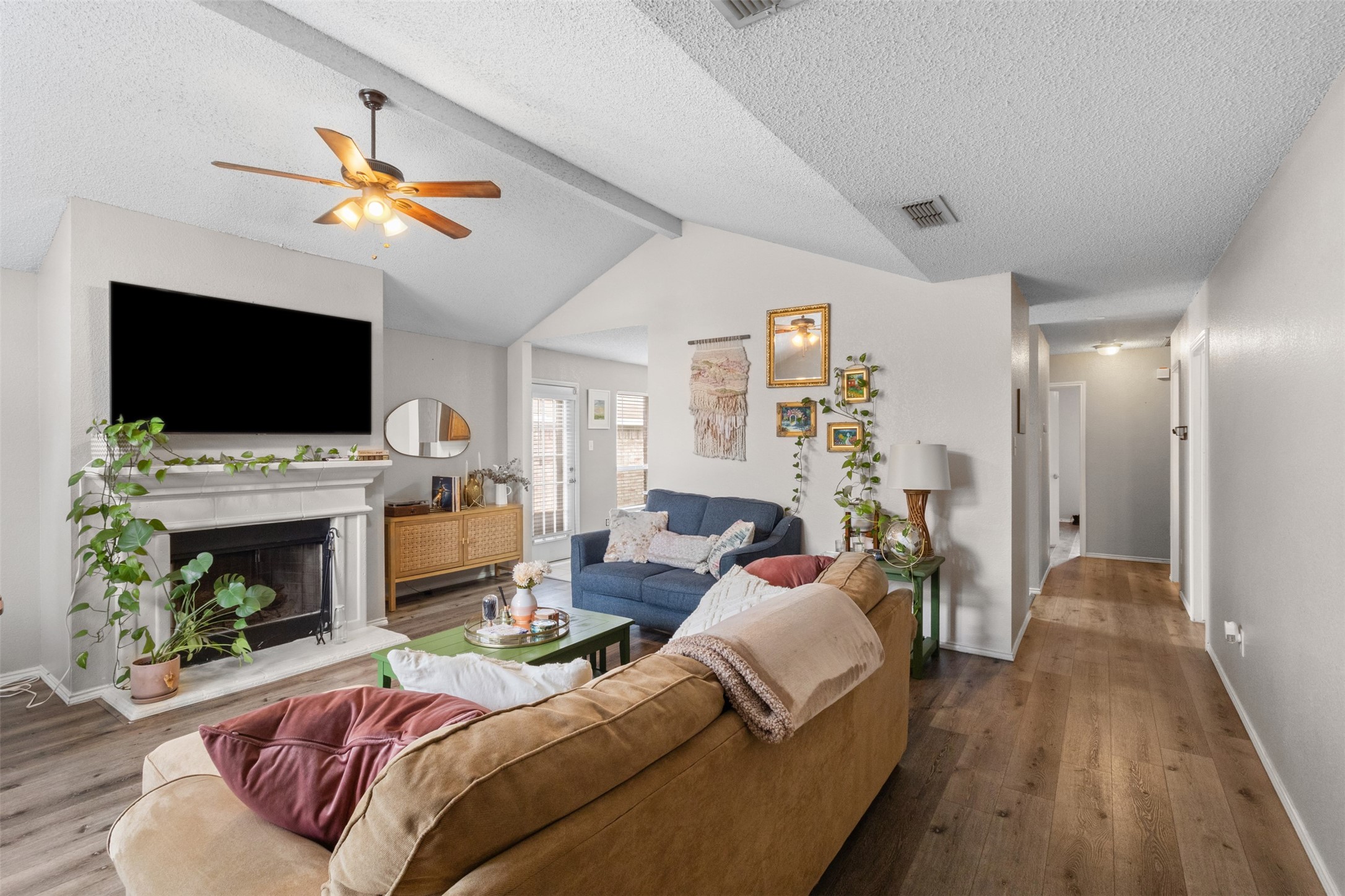 2432 Ensenada Lane