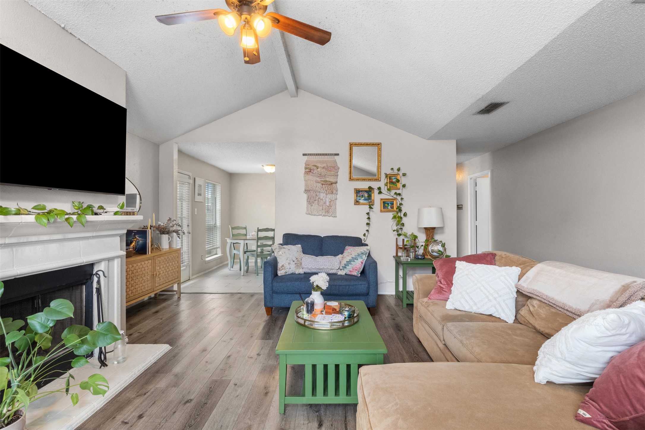 2432 Ensenada Lane
