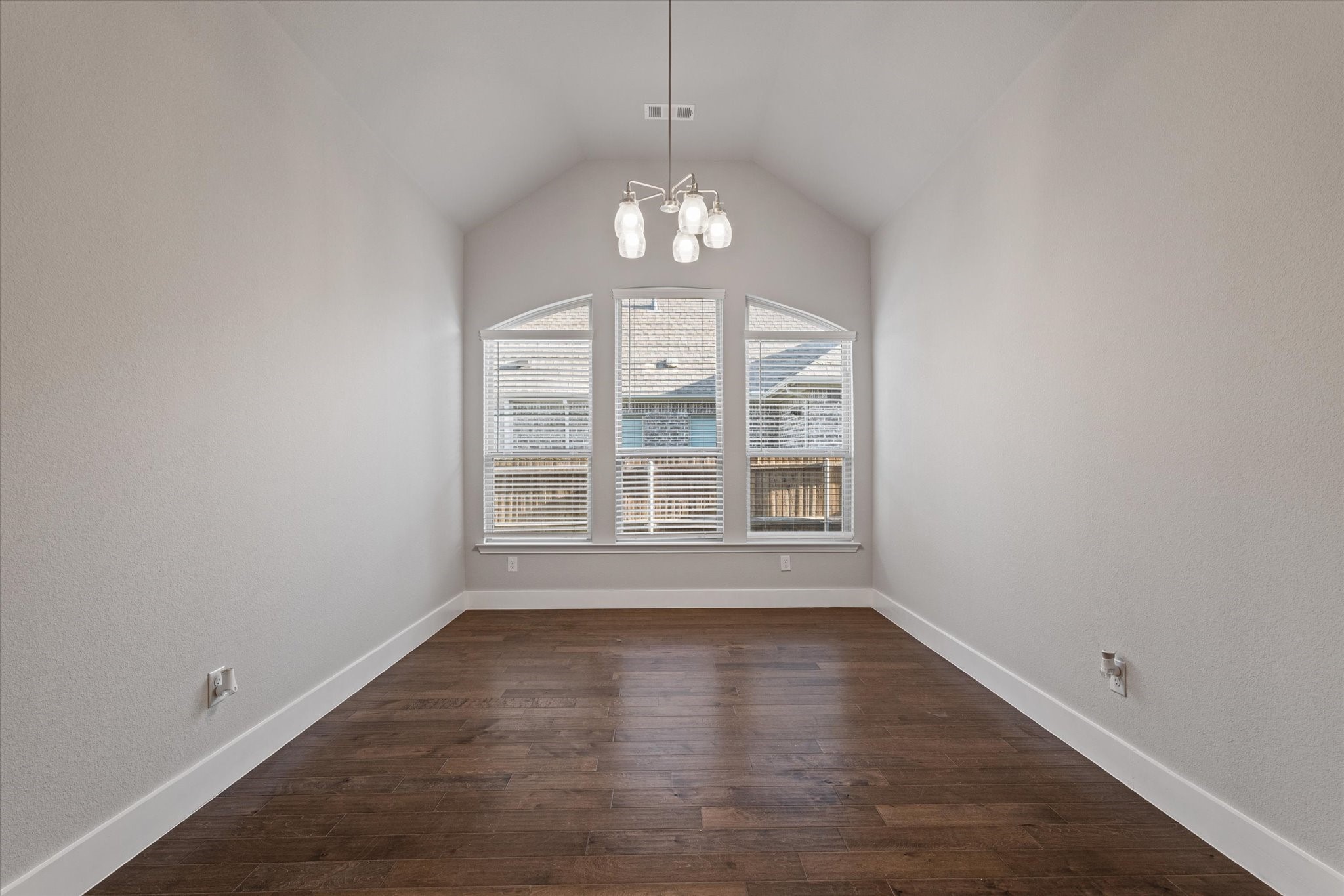 3204 Maplewood Drive