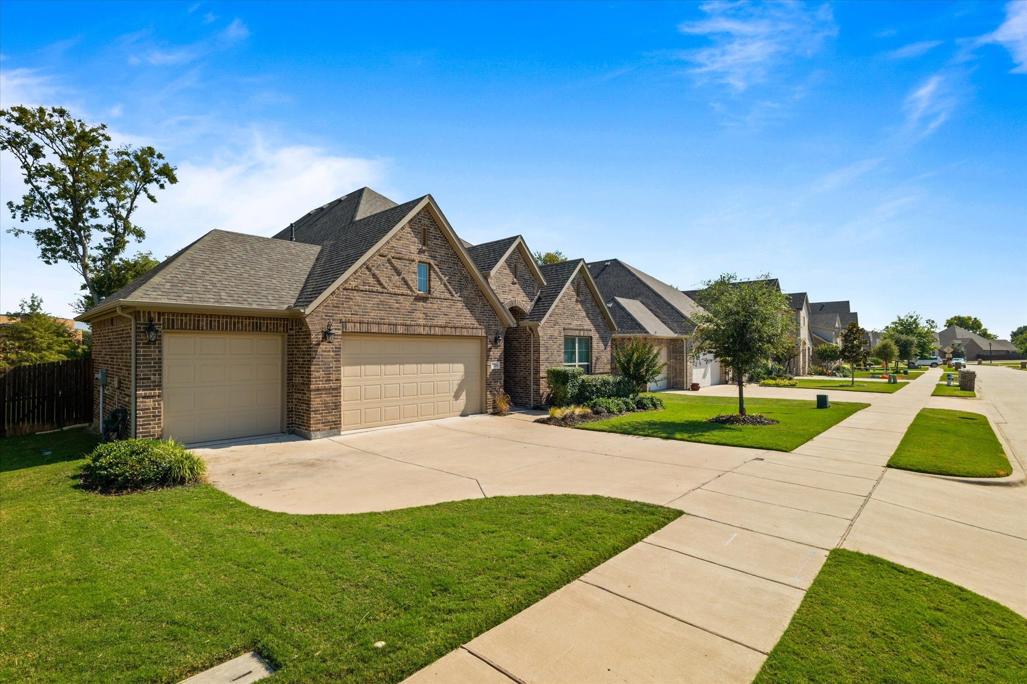 3204 Maplewood Drive