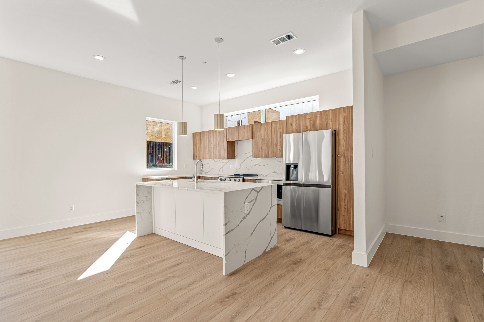 2206 Arroyo Avenue 403