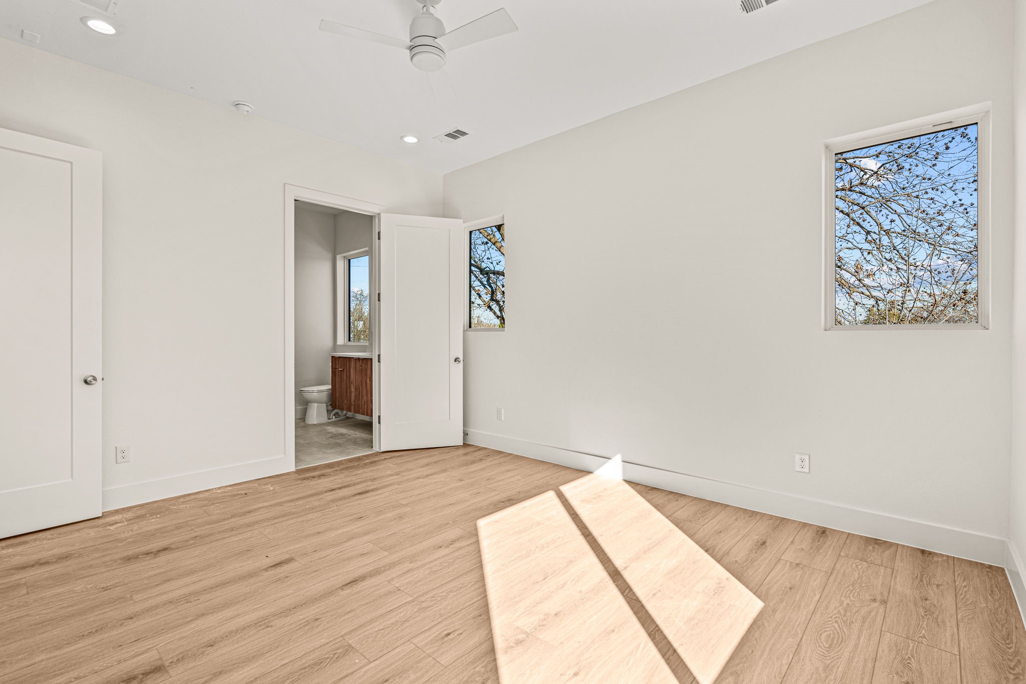 2206 Arroyo Avenue 403
