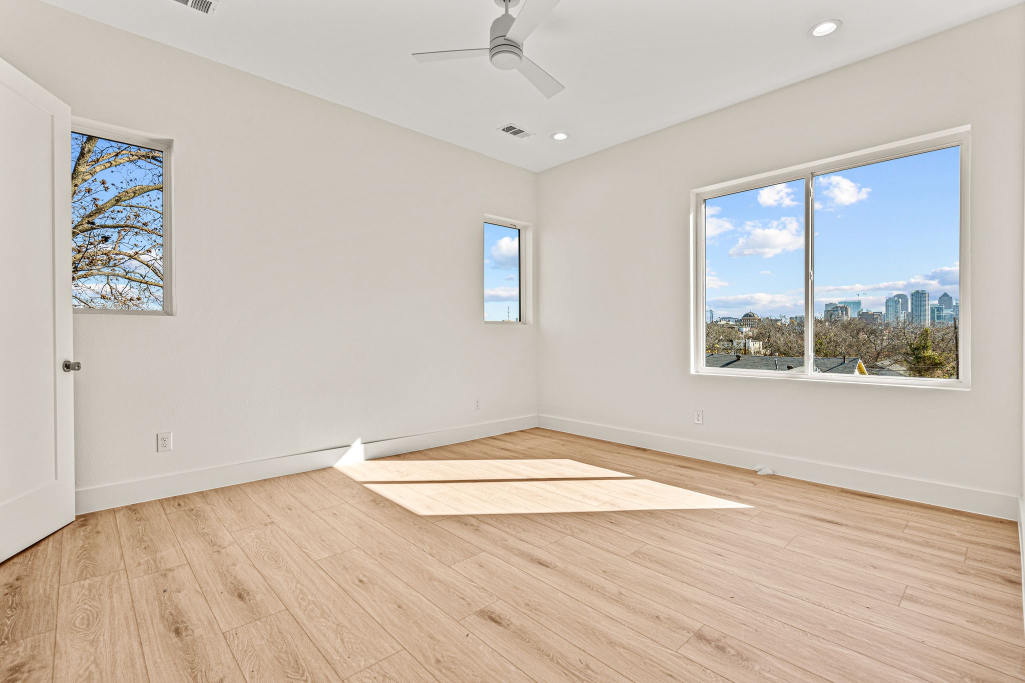 2206 Arroyo Avenue 403