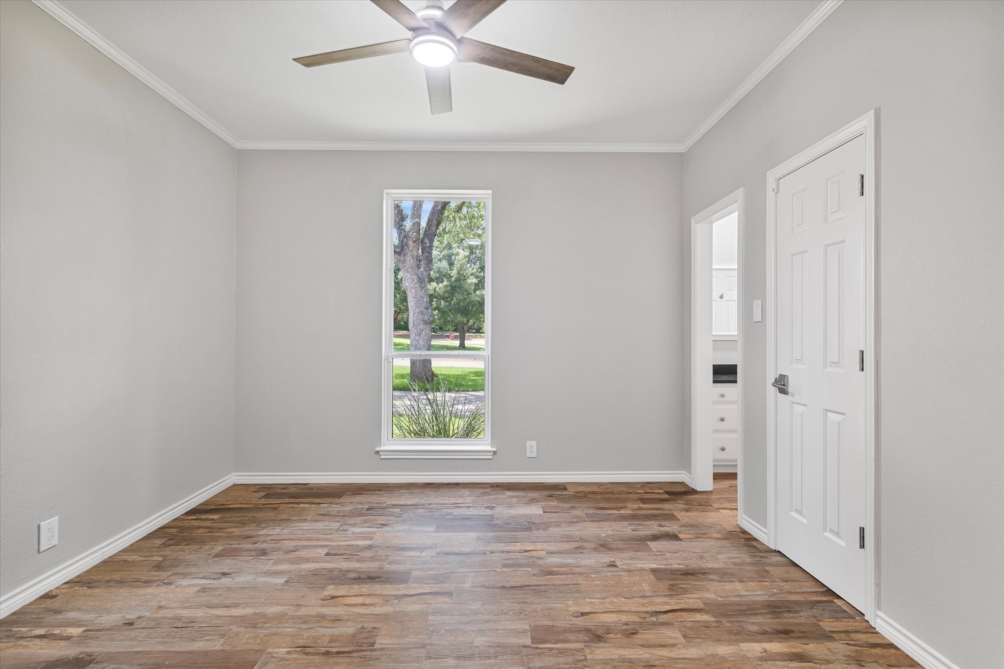 1309 Woodlake Drive