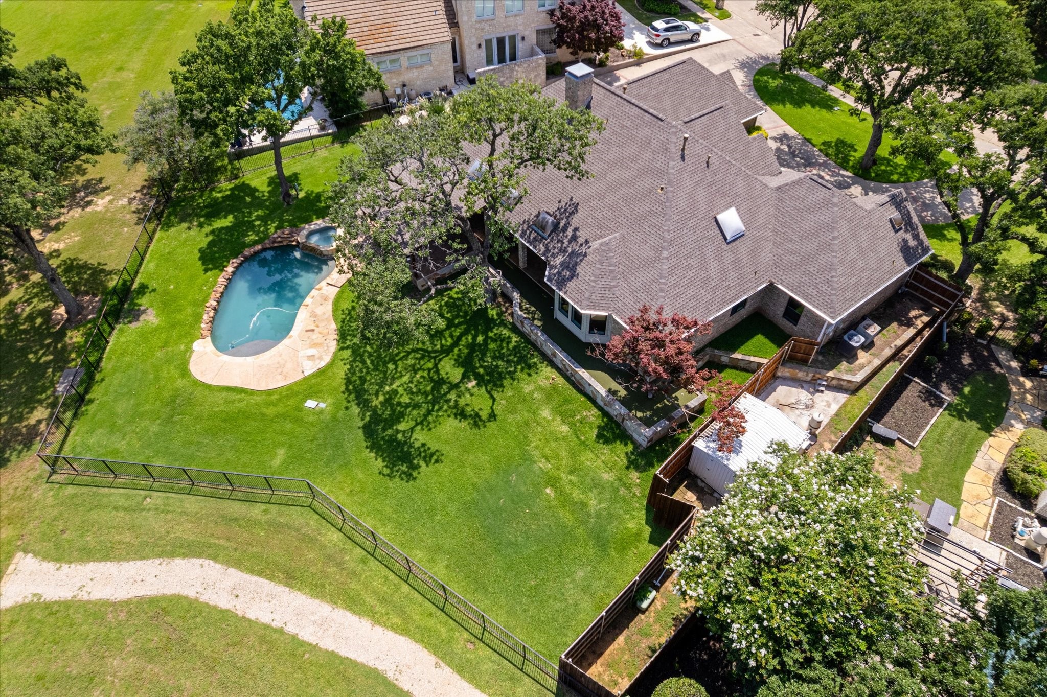 1309 Woodlake Drive