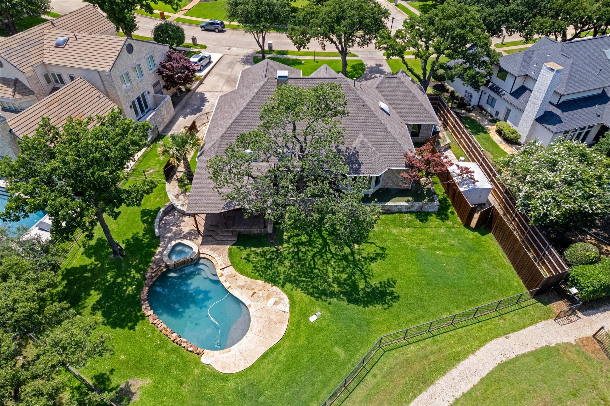 1309 Woodlake Drive