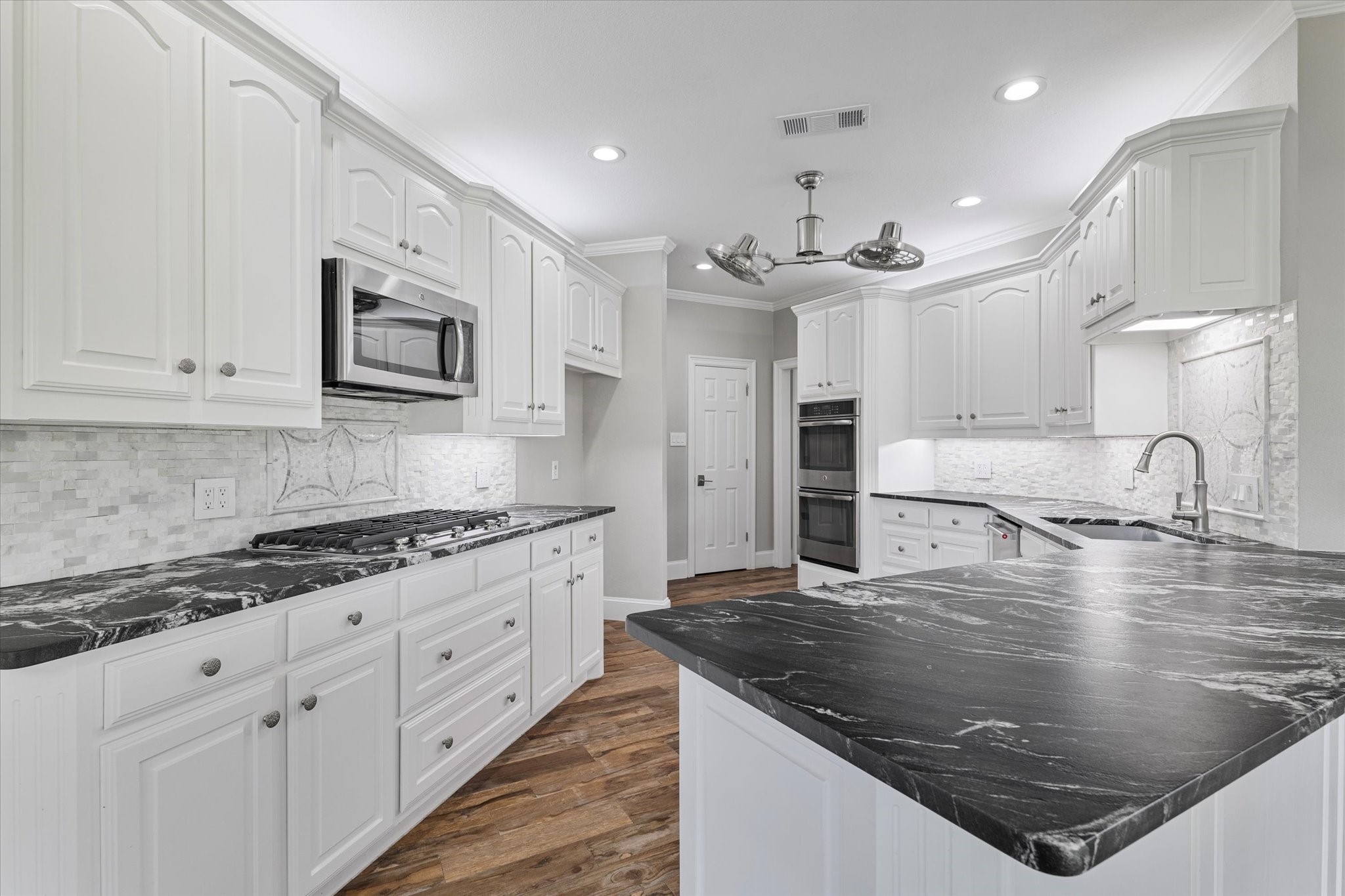 1309 Woodlake Drive