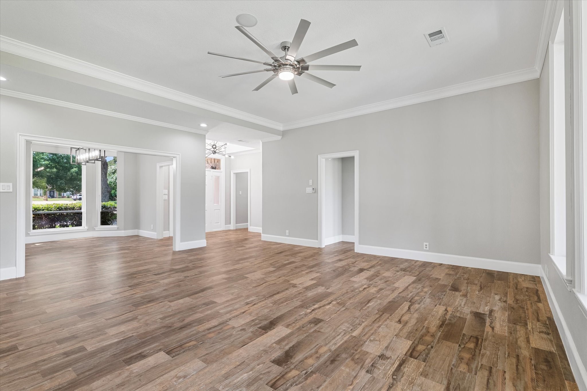 1309 Woodlake Drive