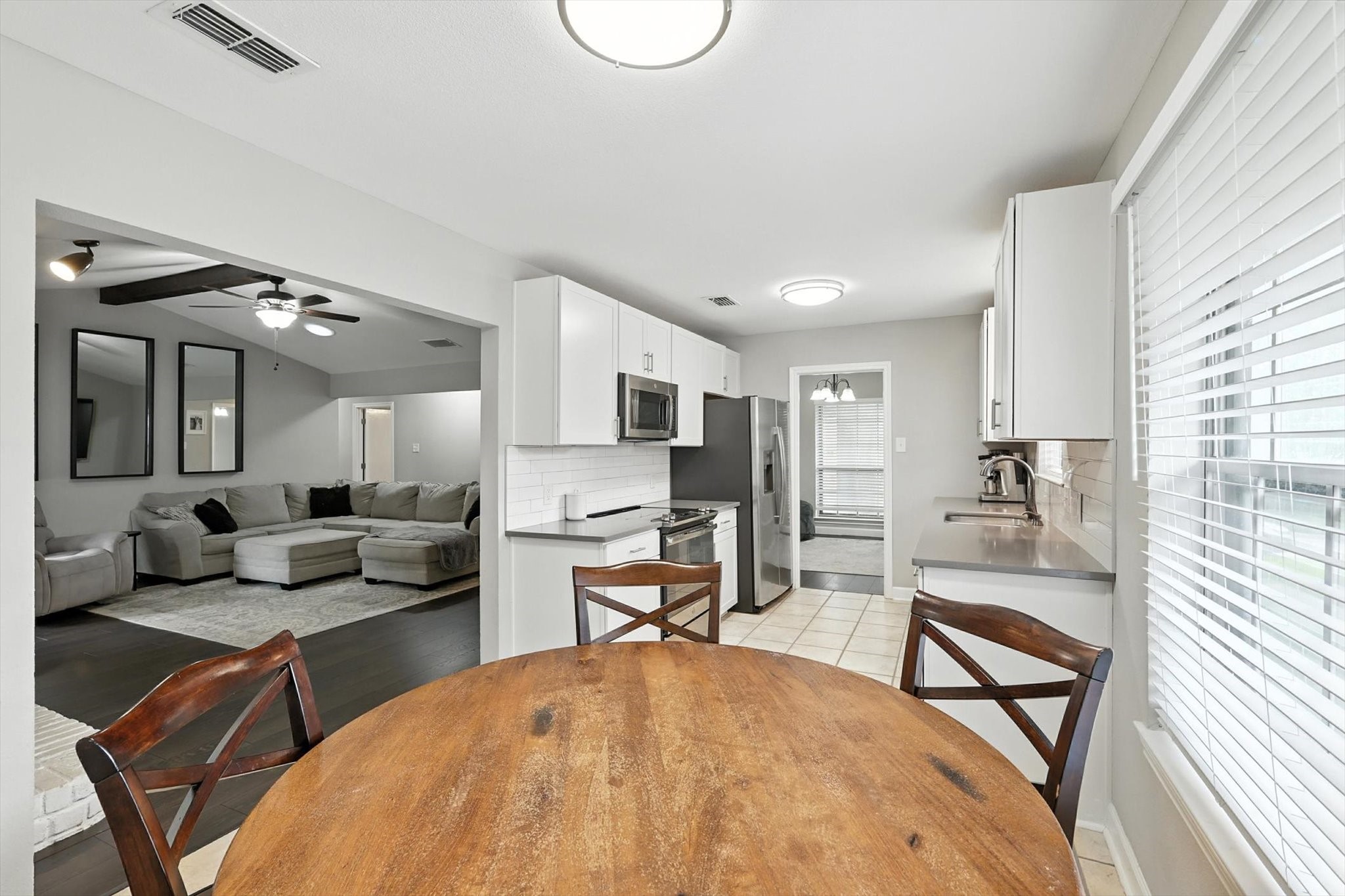 4914 Ridgeline Drive