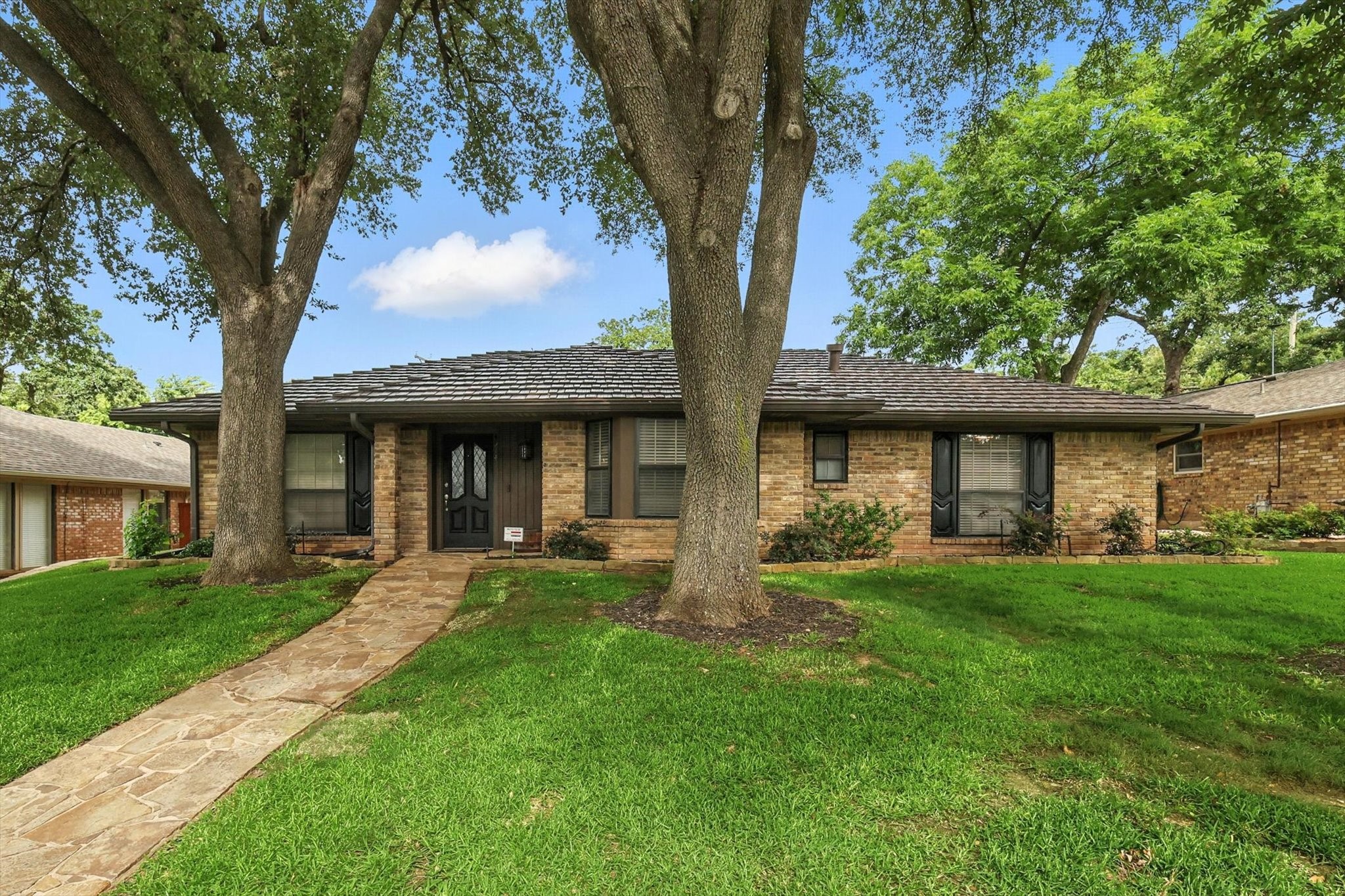 4914 Ridgeline Drive