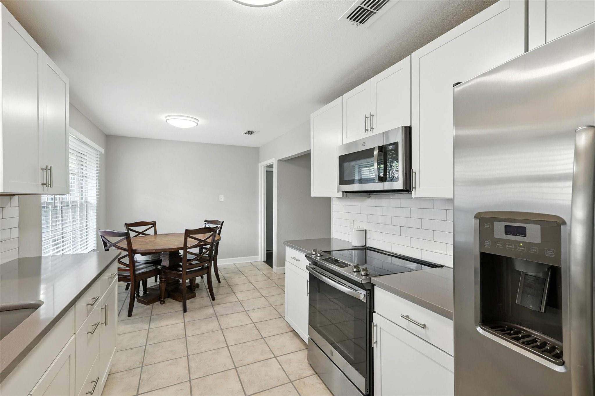 4914 Ridgeline Drive