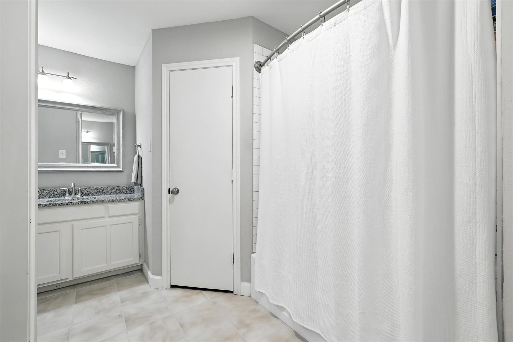 4914 Ridgeline Drive