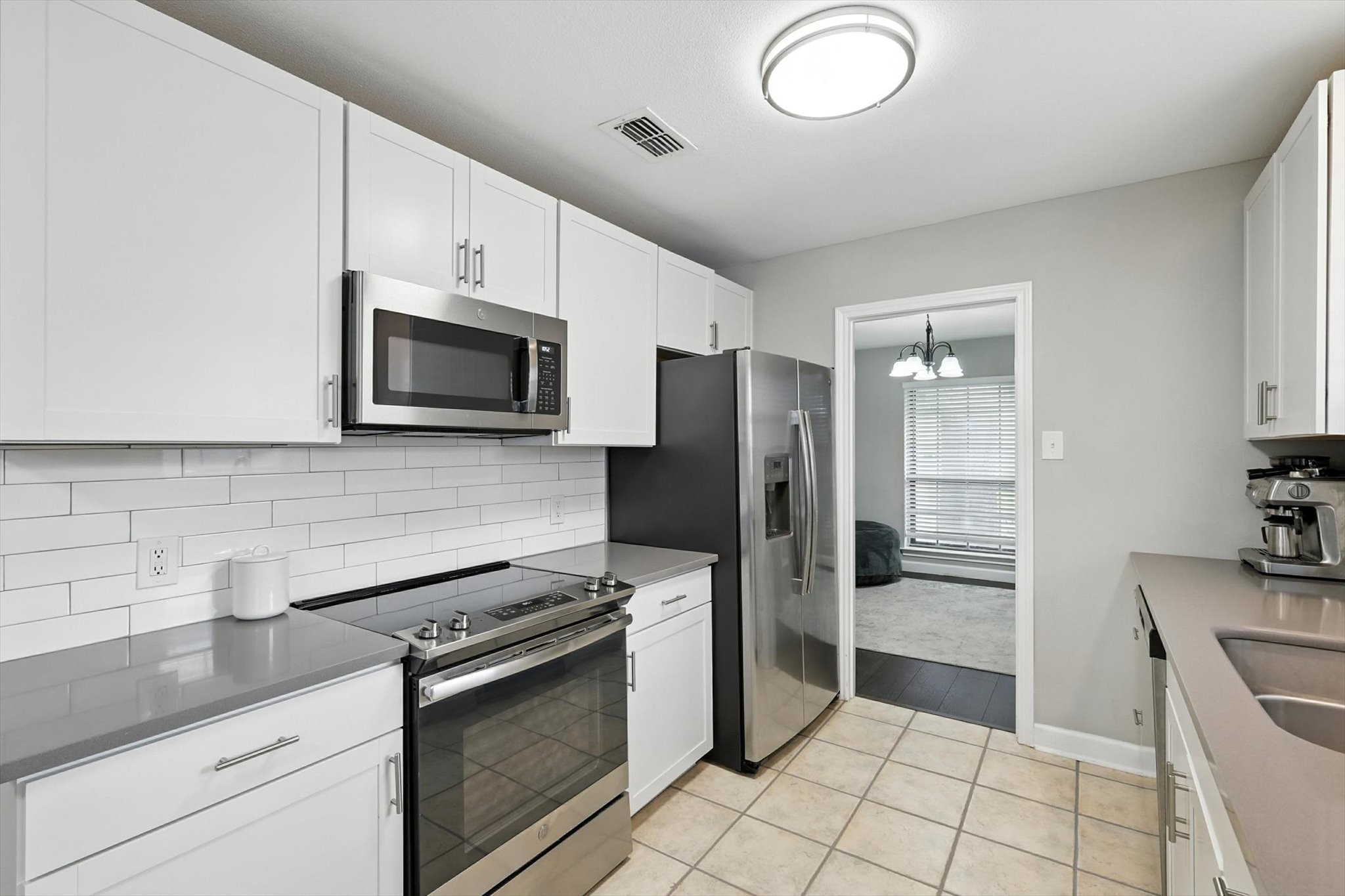 4914 Ridgeline Drive