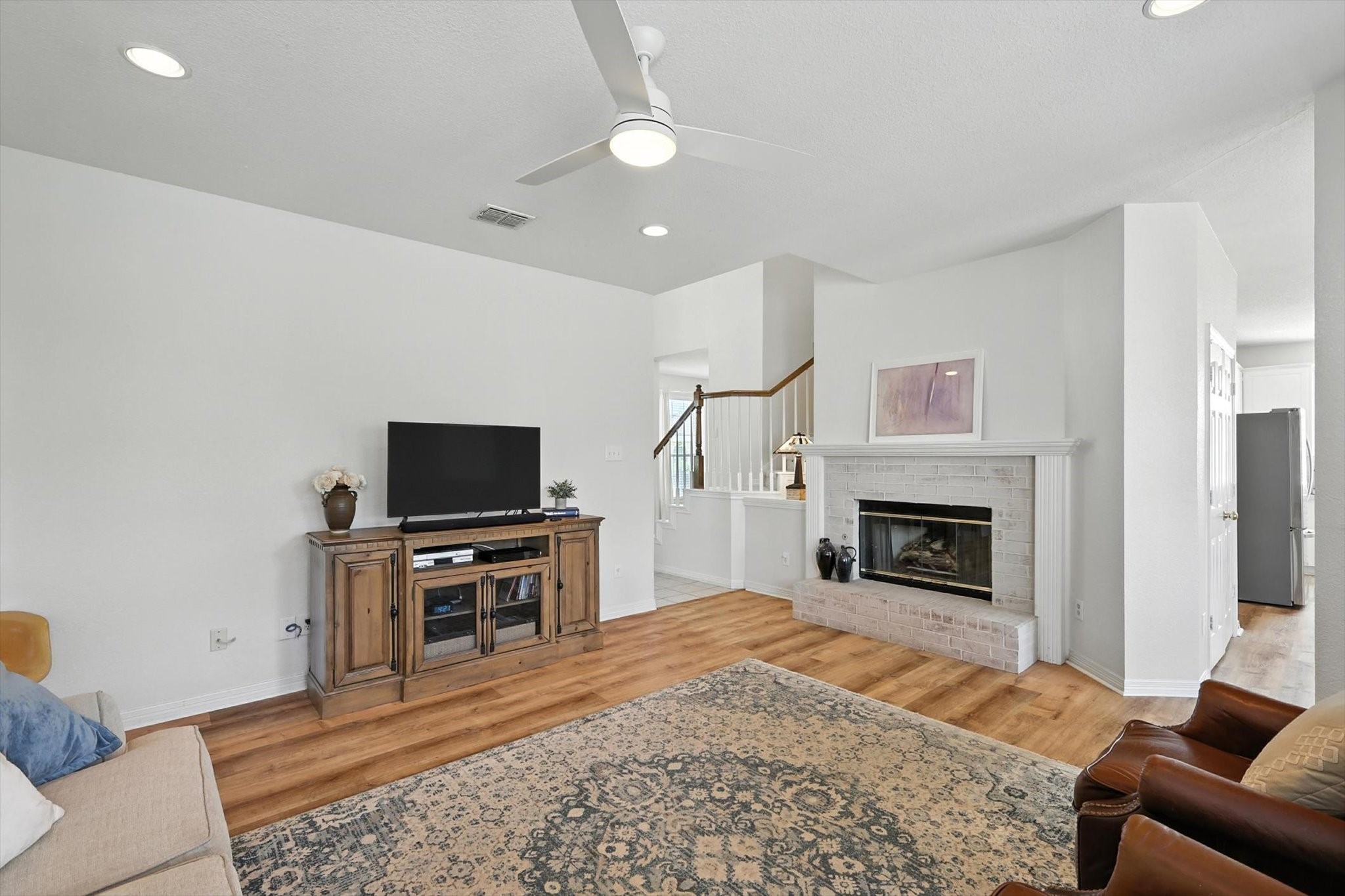 1913 Fall Creek Trail