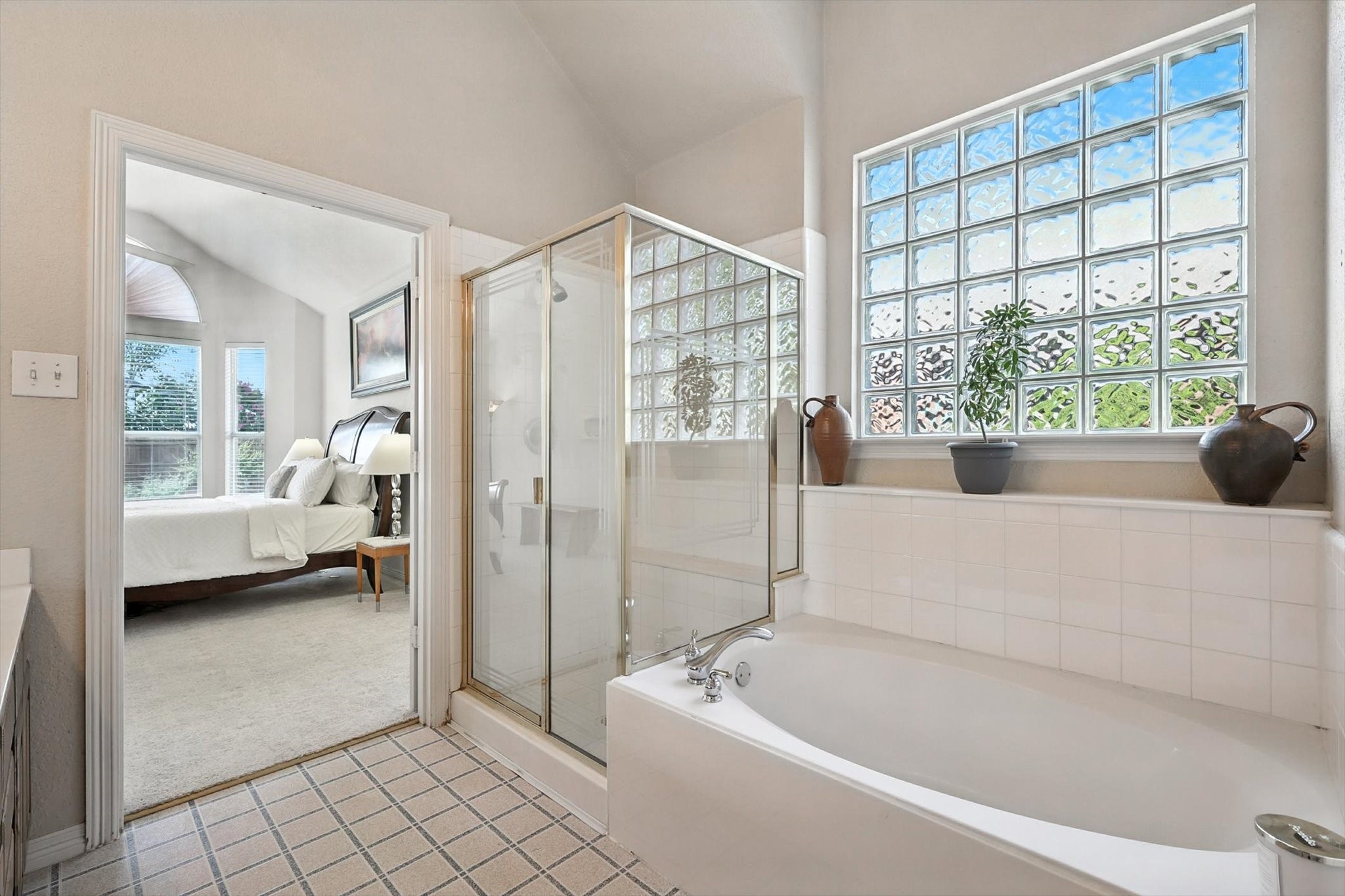 1913 Fall Creek Trail