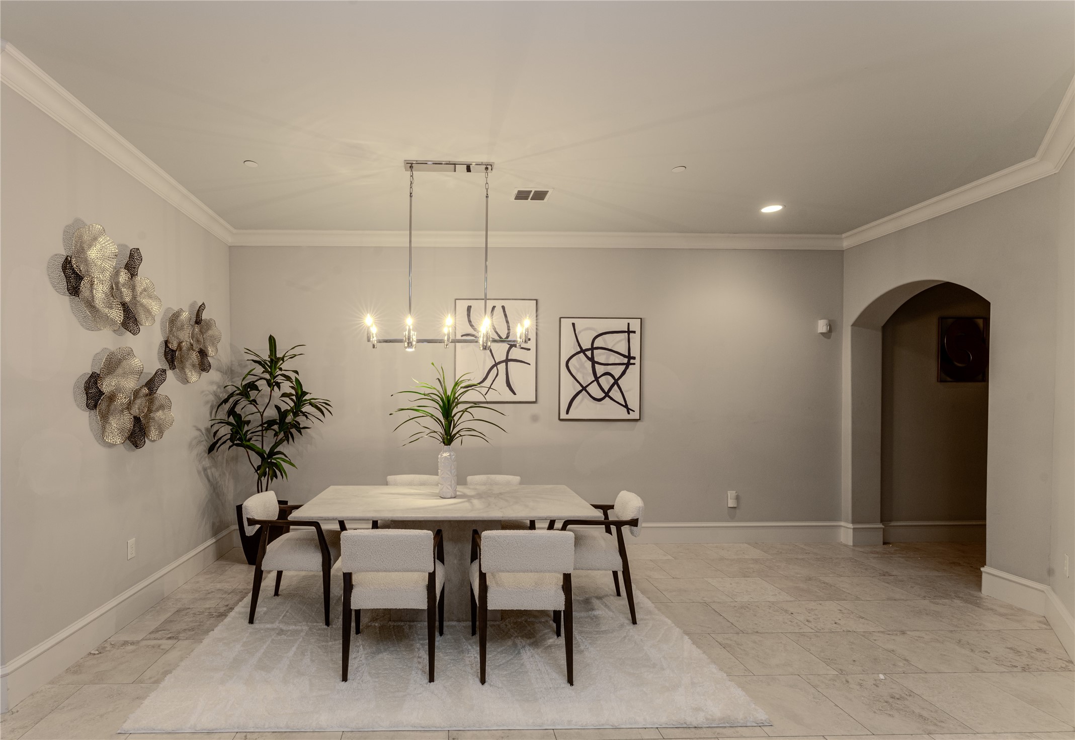 6675 Mediterranean Drive 3306