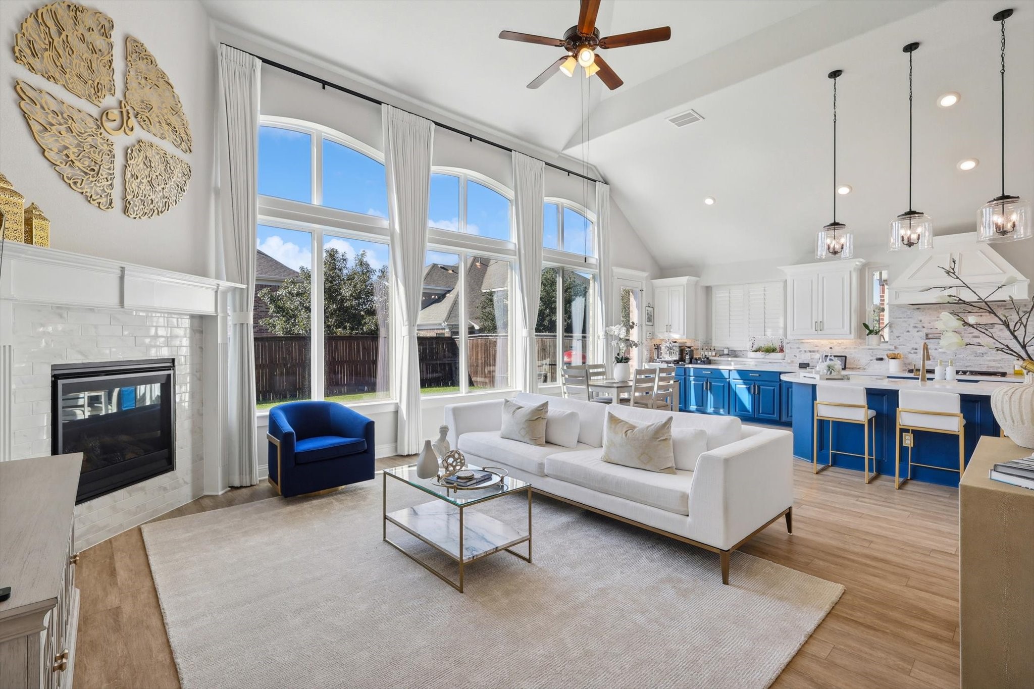 912 Southern Hills Way