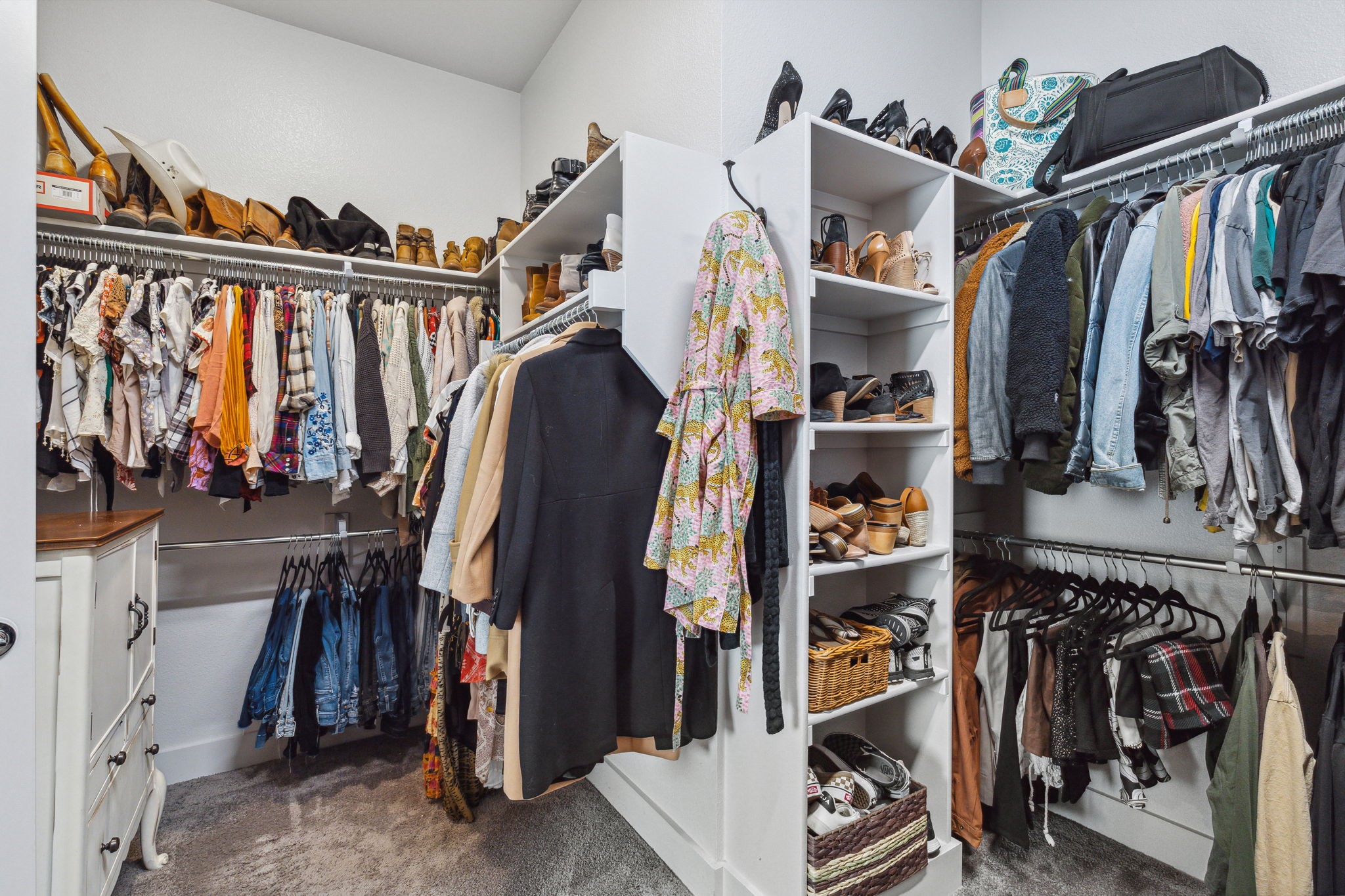 3382 Springhouse Way