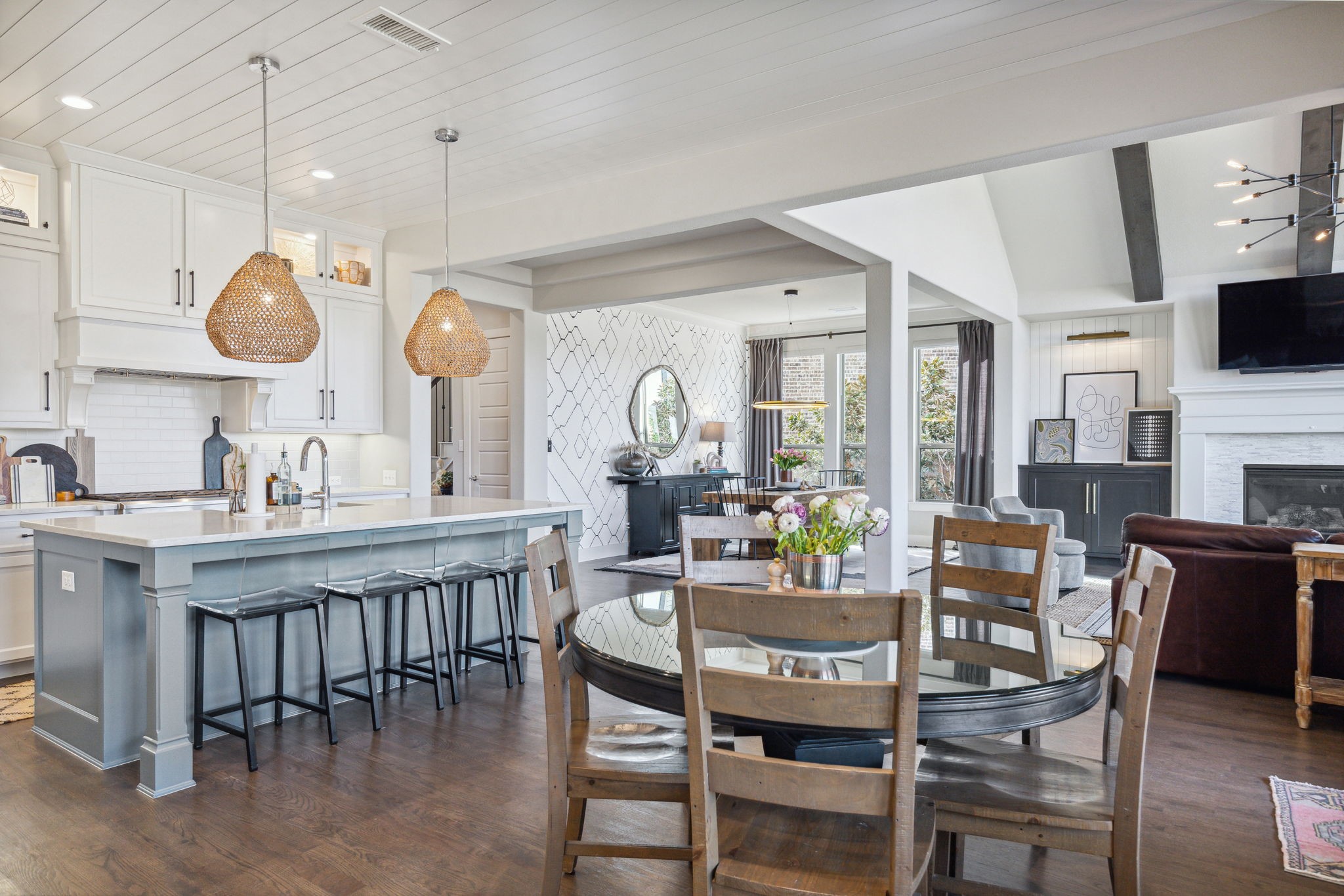 3382 Springhouse Way