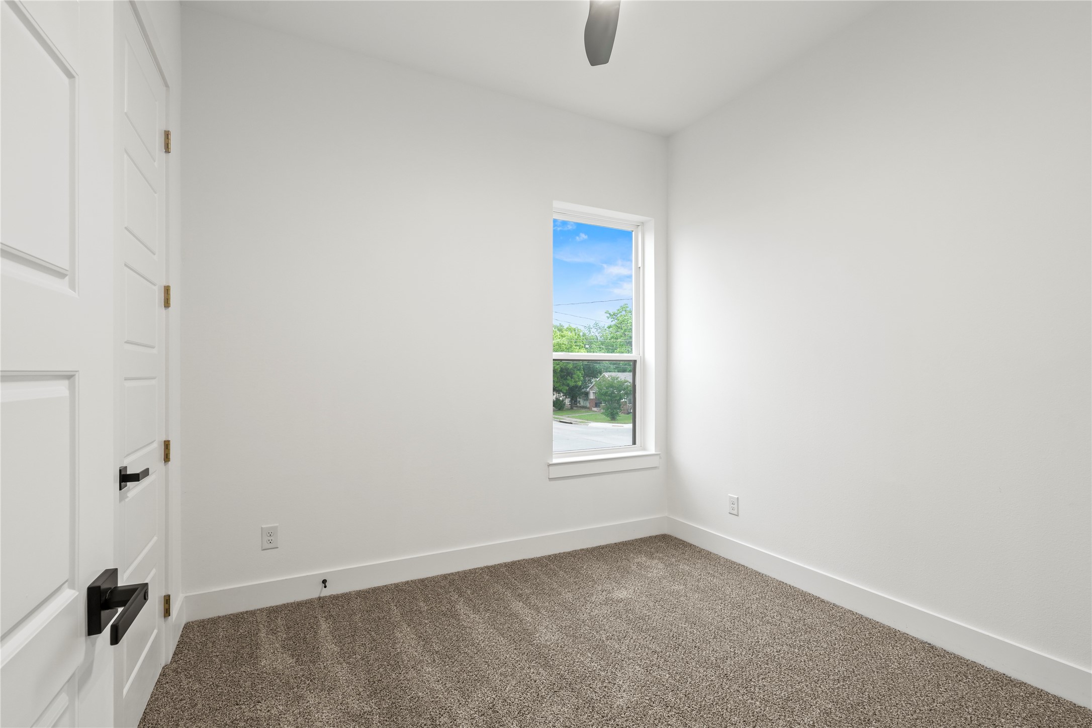 2529 Pennsylvania Avenue