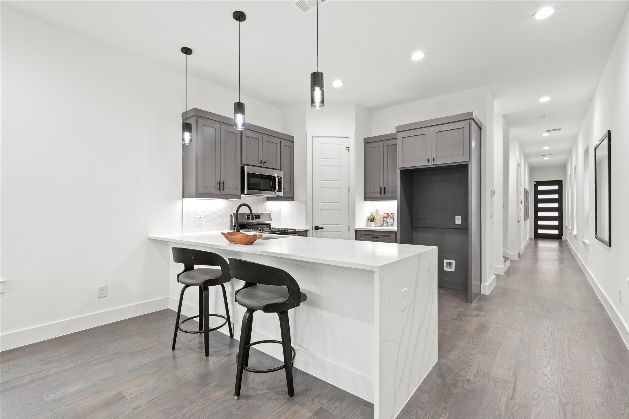 2529 Pennsylvania Avenue