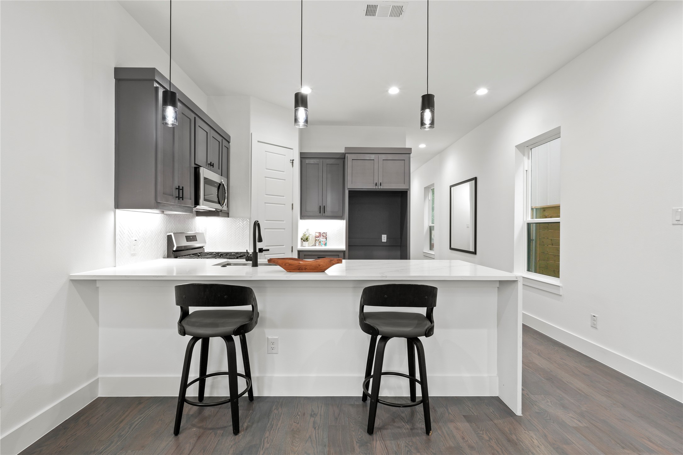 2529 Pennsylvania Avenue