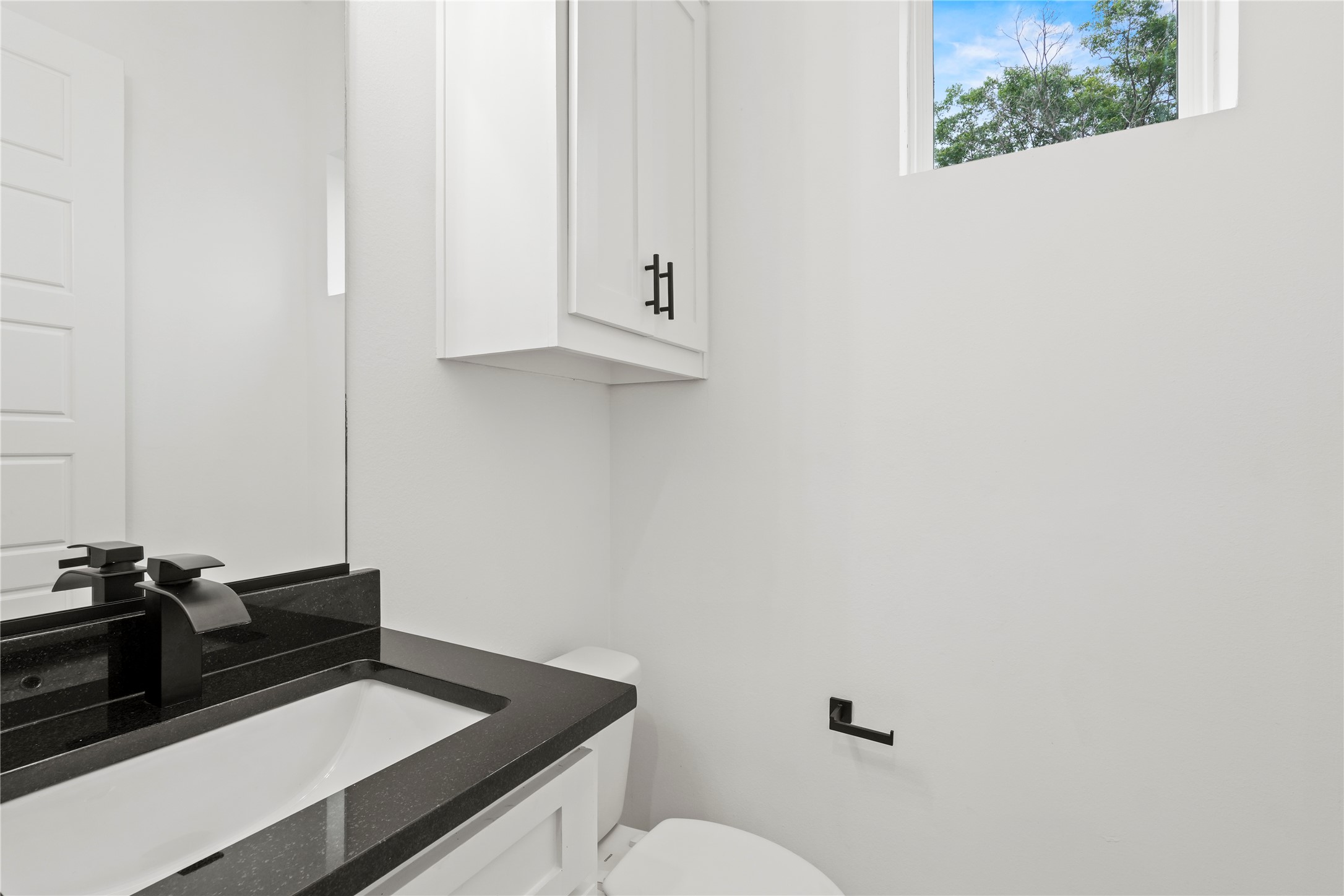 2529 Pennsylvania Avenue