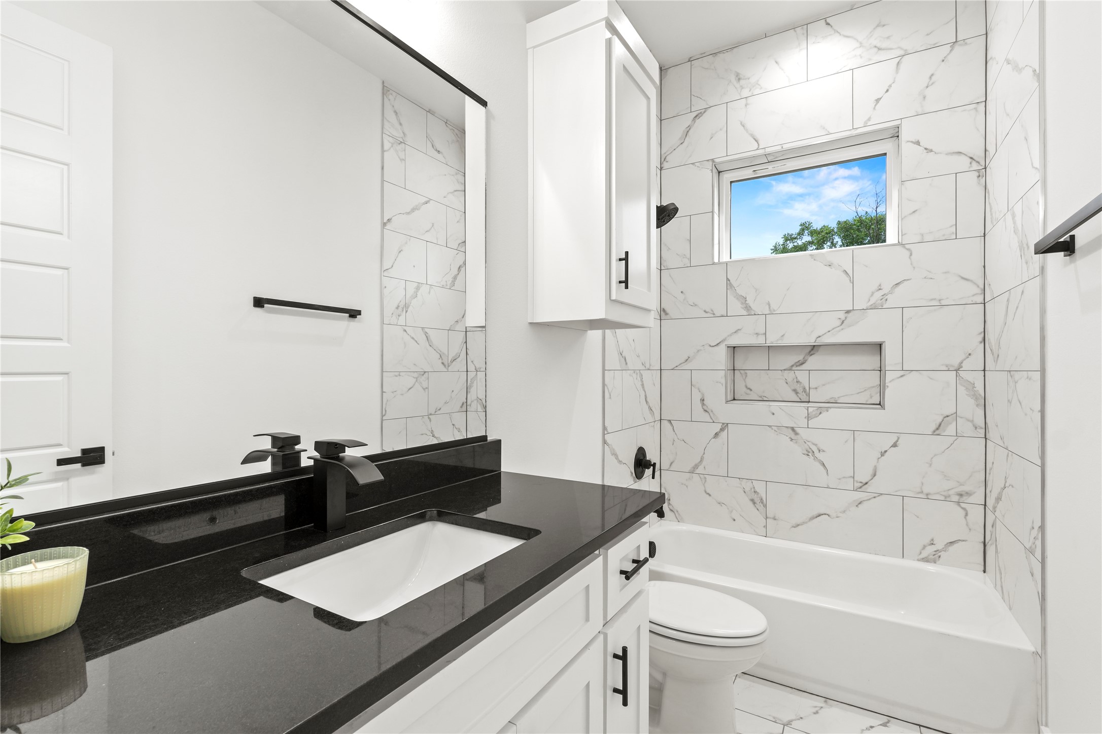 2529 Pennsylvania Avenue