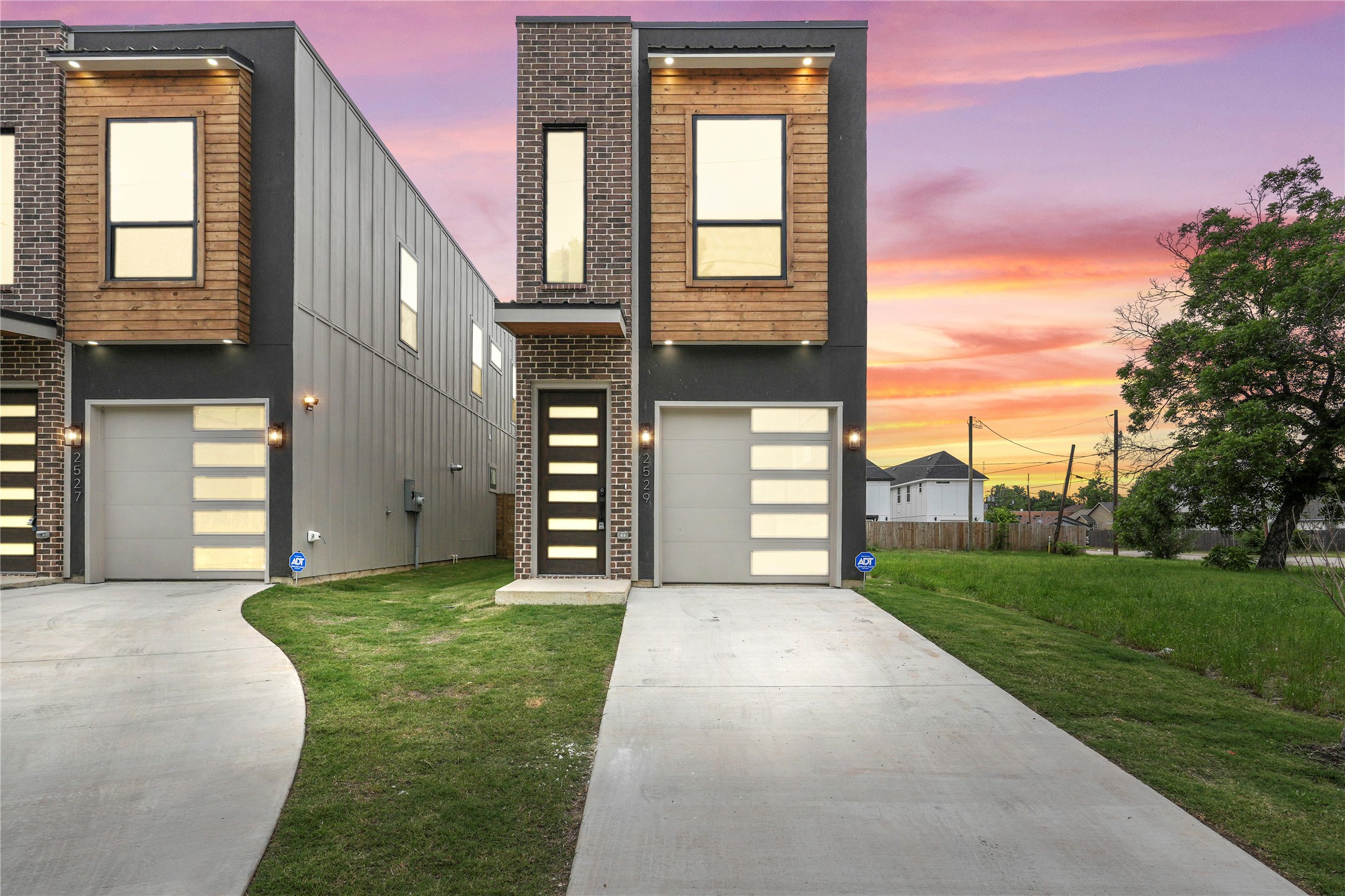 2529 Pennsylvania Avenue